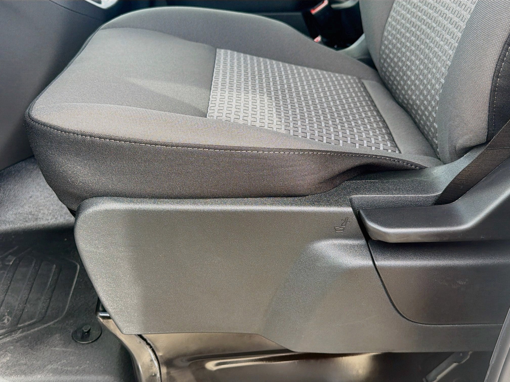 2027 Ford Transit Passenger Wagon Passenger Van XLT