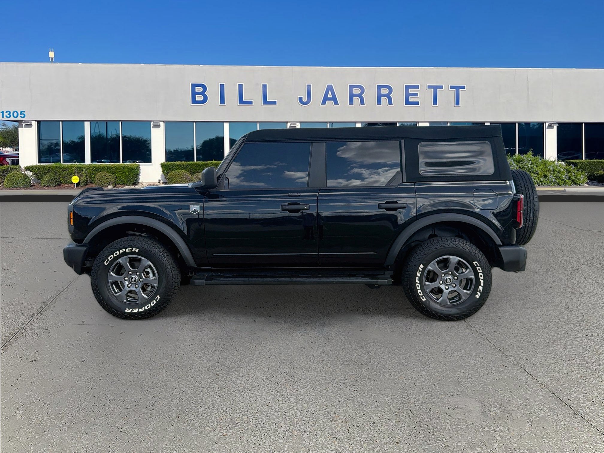 2022 Ford Bronco Base