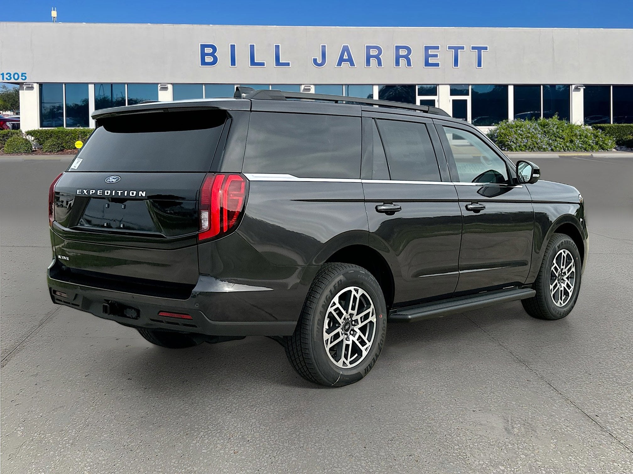 2026 Ford Expedition Active