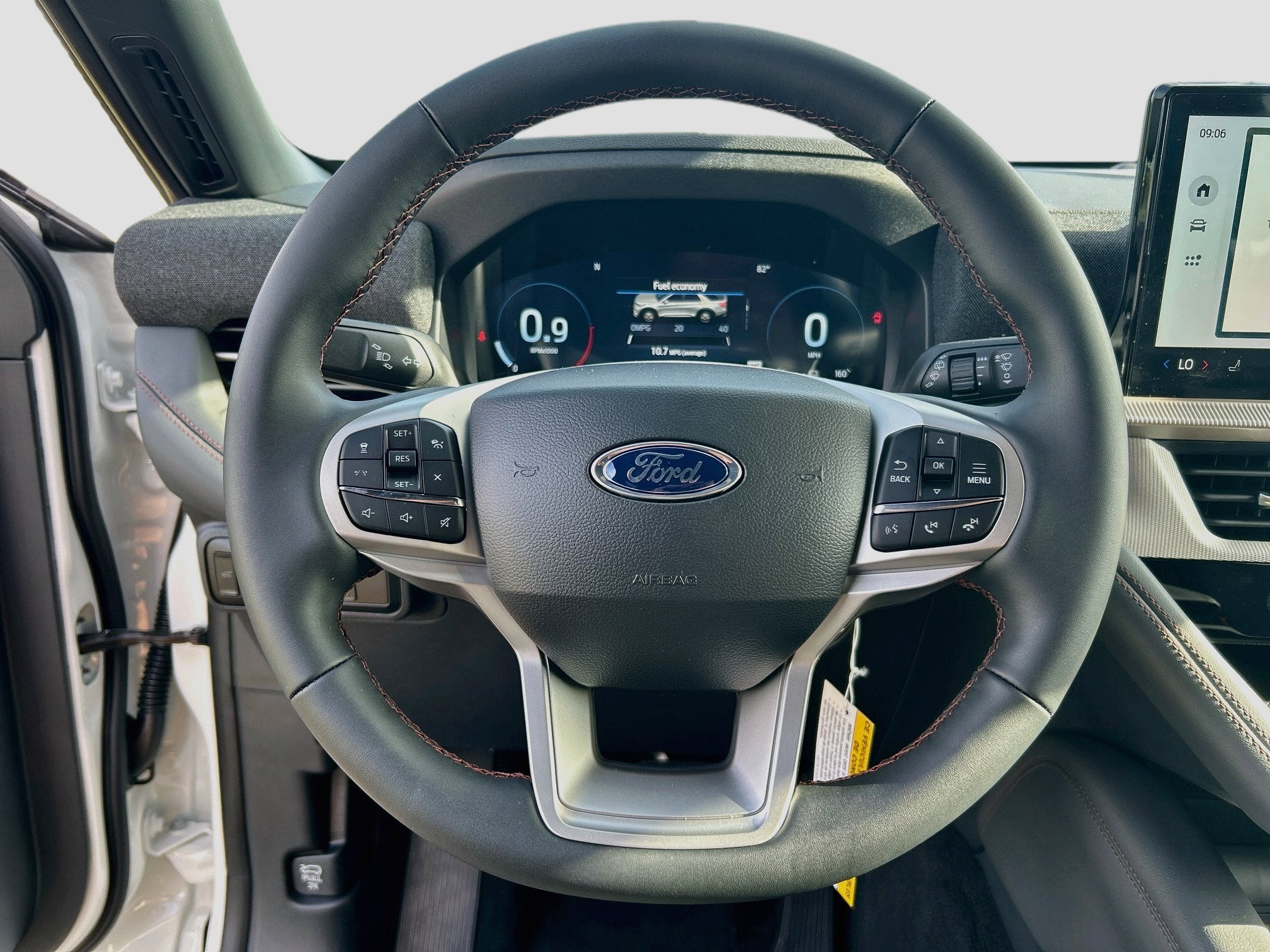 2027 Ford Explorer Active w/100A Pkg