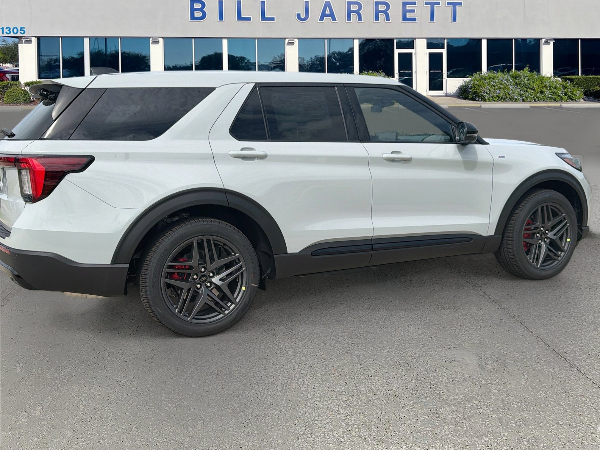 2027 Ford Explorer ST-Line