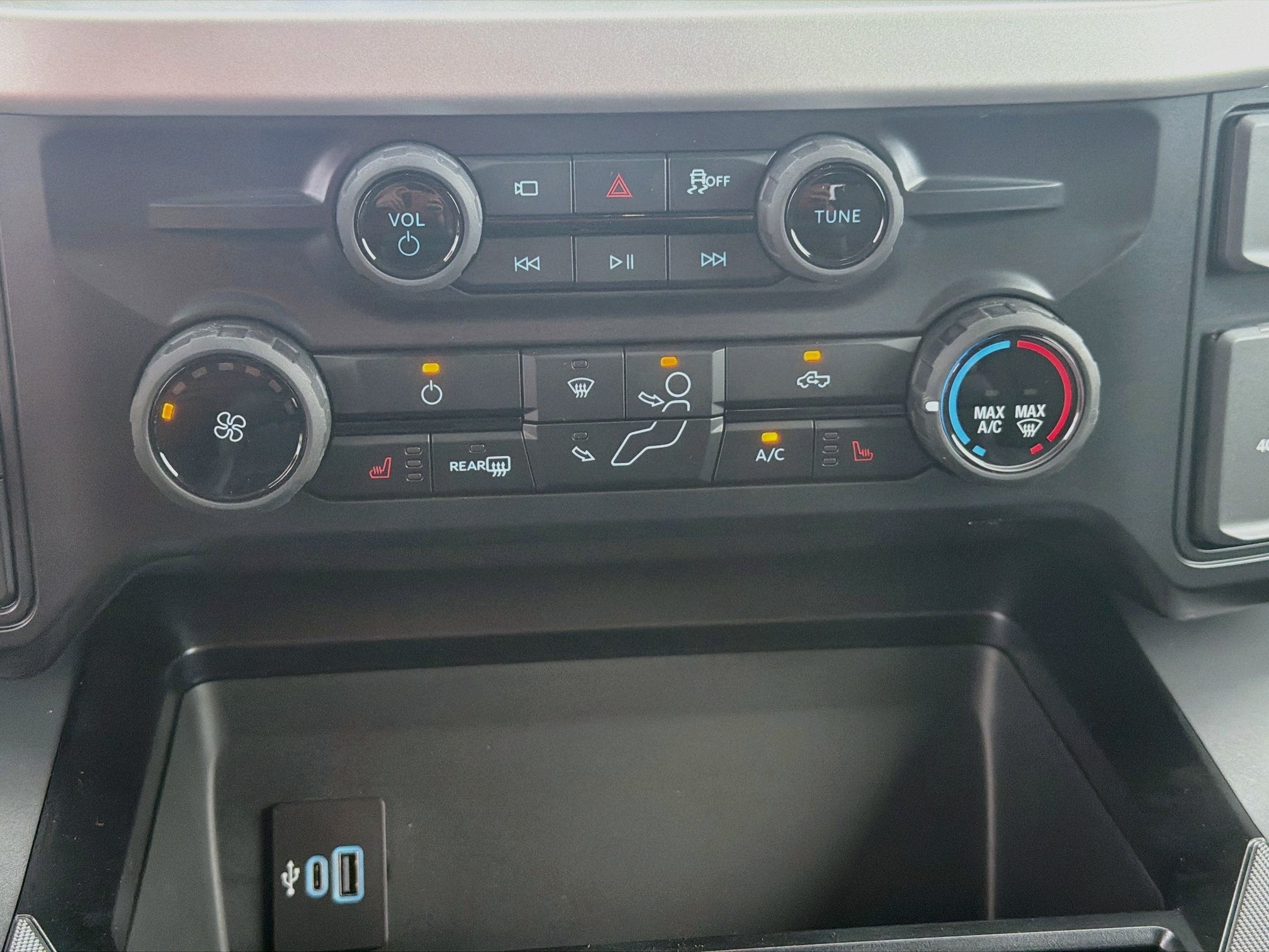 2027 Ford F-250SD F-250® XLT