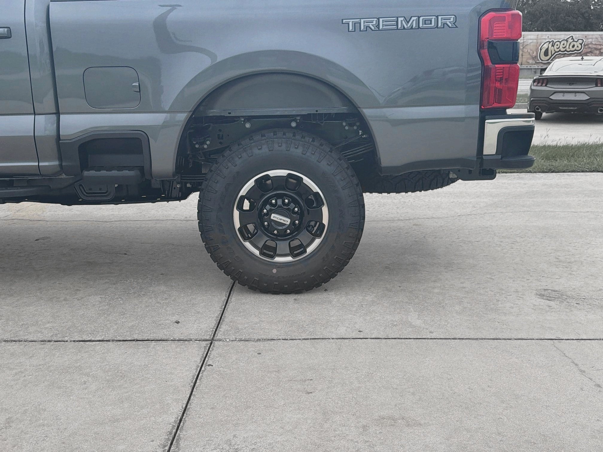 2027 Ford F-250SD F-250® XLT