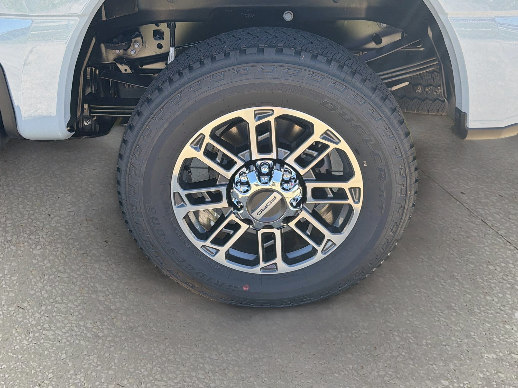 2027 Ford F-350SD F-350® Platinum®