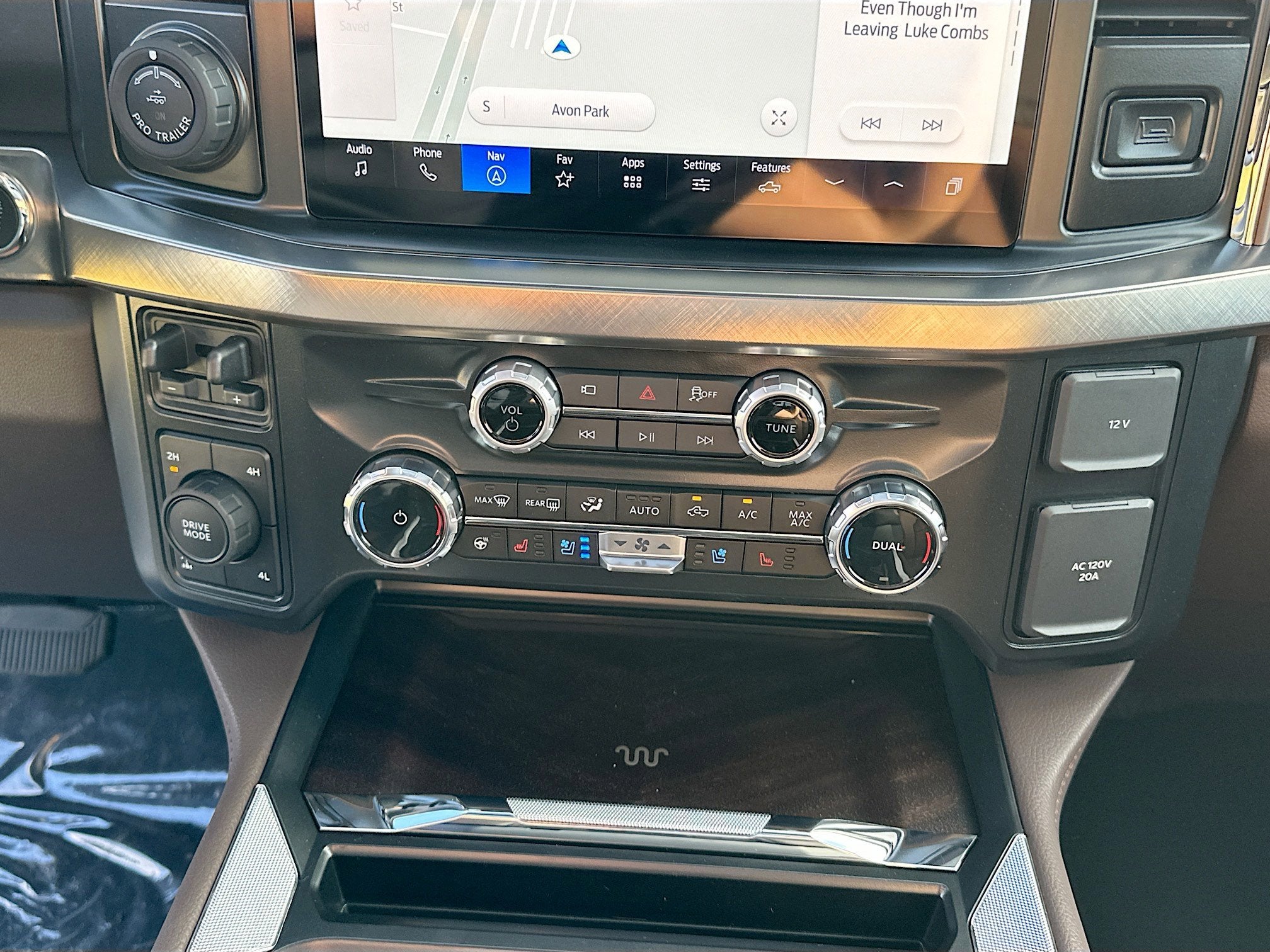 2026 Ford F-350SD F-350® King Ranch®