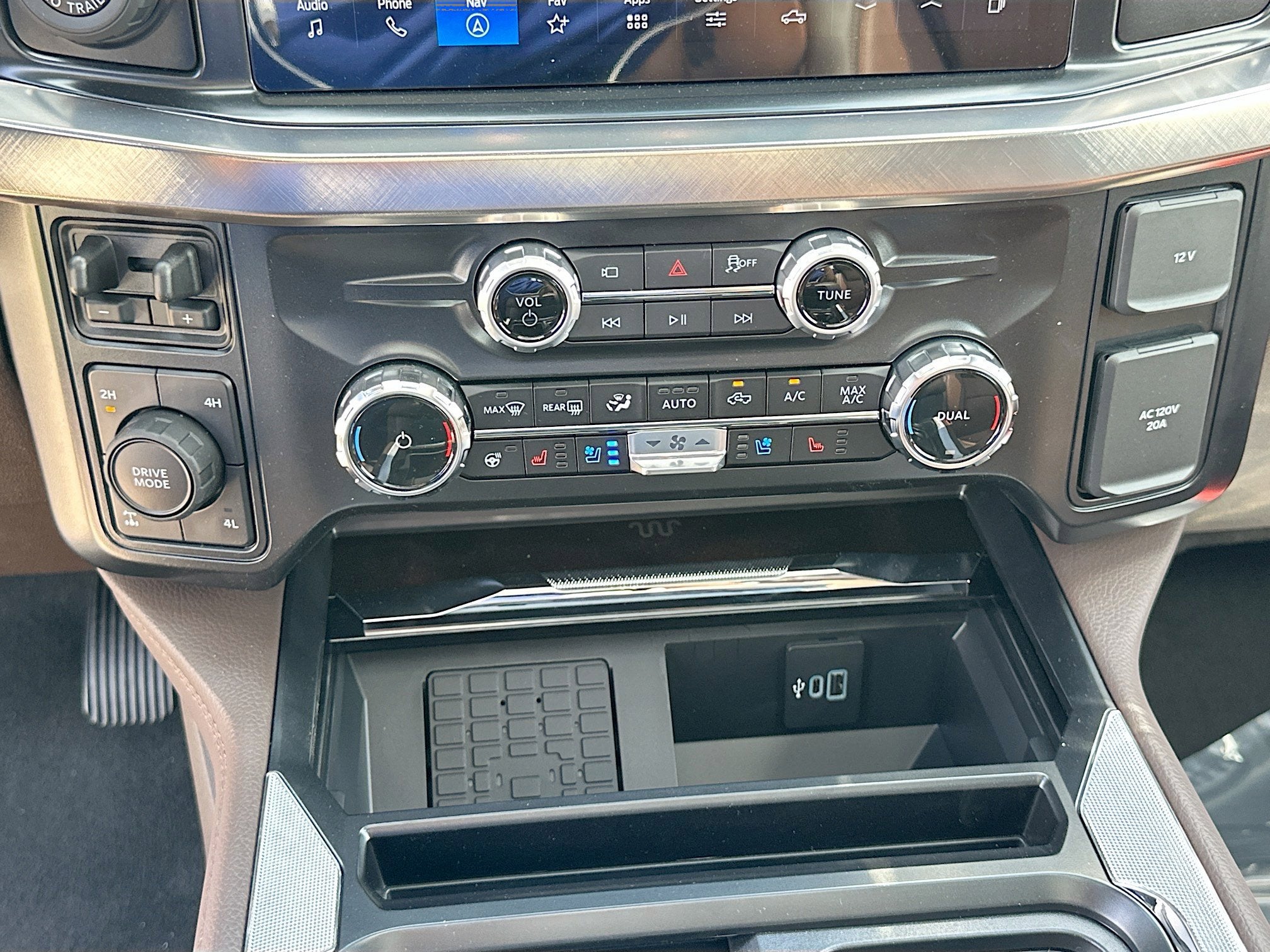 2026 Ford F-350SD F-350® King Ranch®