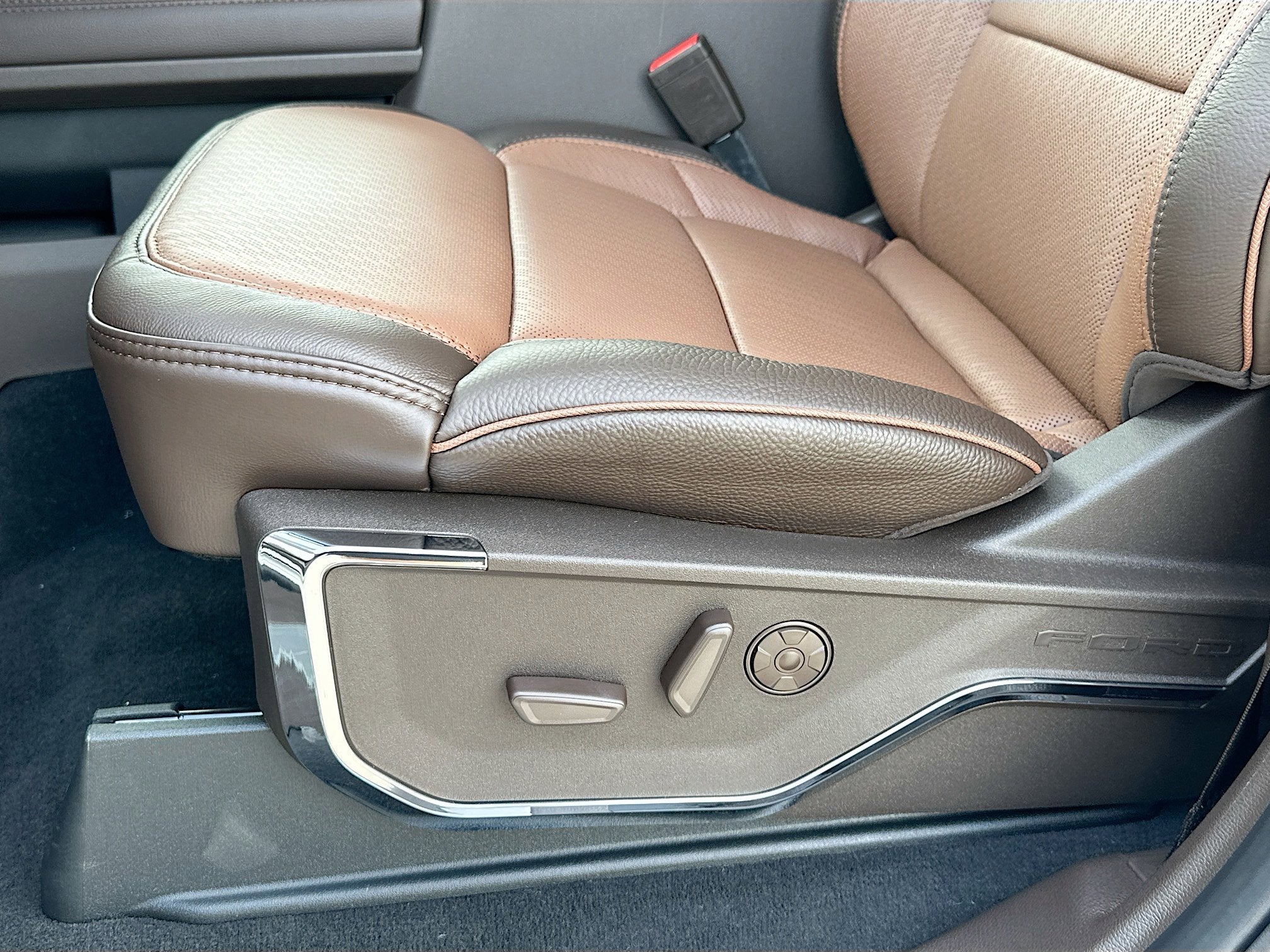 2026 Ford Super Duty F-350 DRW King Ranch