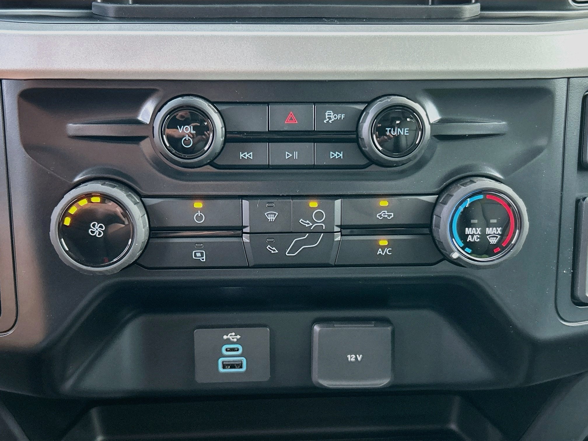 2027 Ford Super Duty F-350 DRW F-350® XL