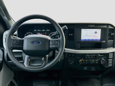 2027 Ford Super Duty F-350 DRW F-350® XL
