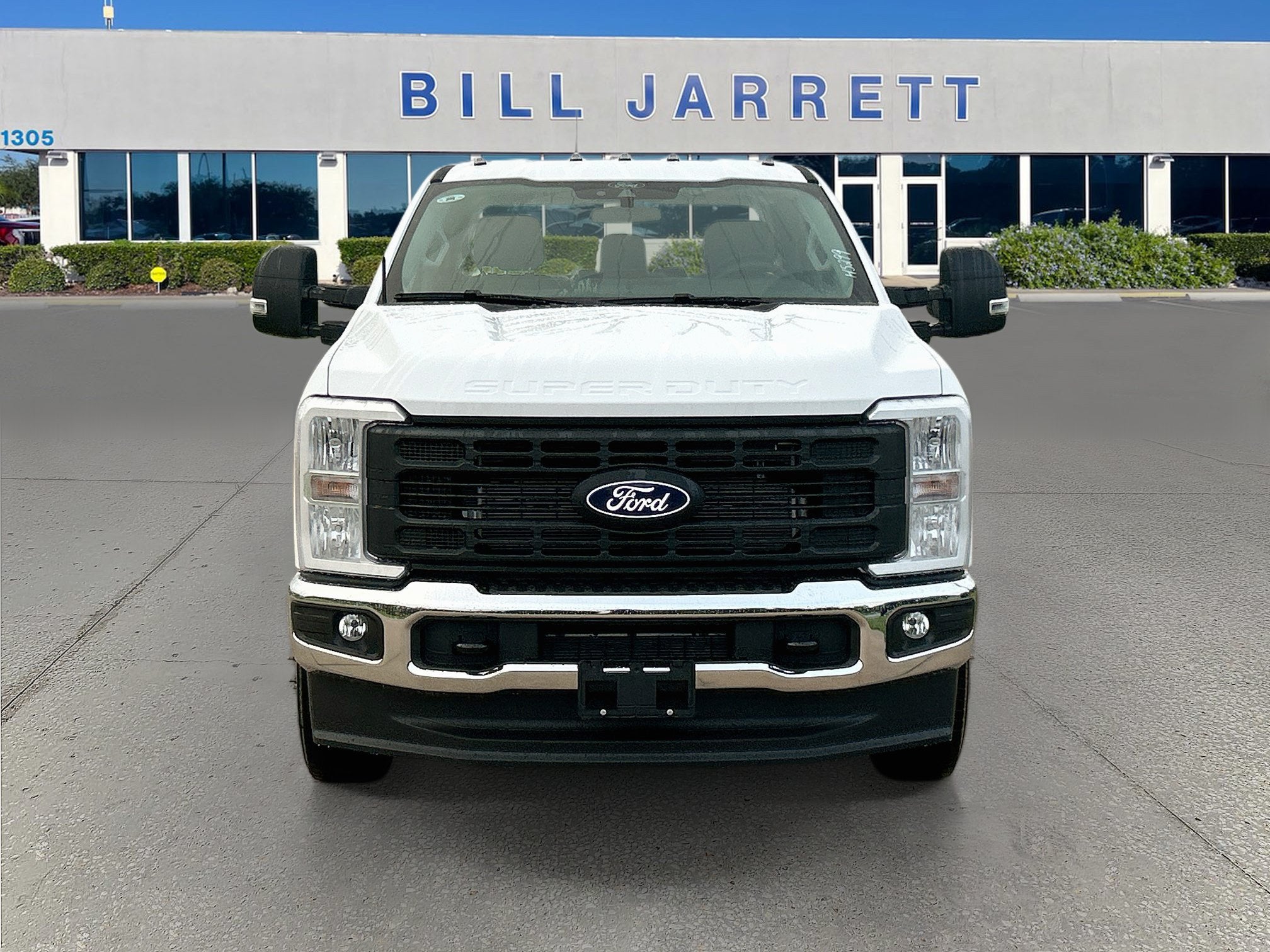 2027 Ford Super Duty F-350 DRW F-350® XL
