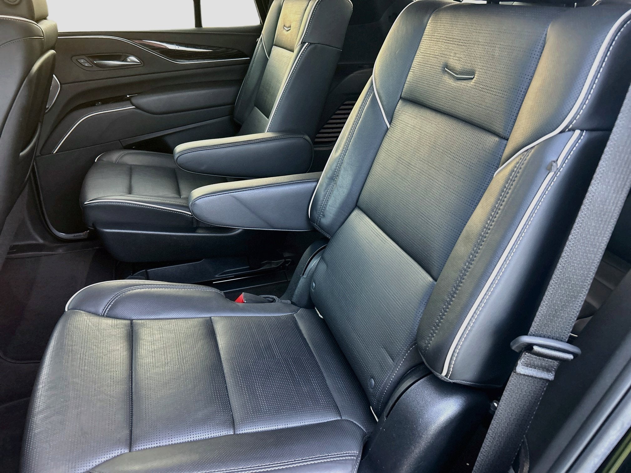 2022 Cadillac Escalade Sport