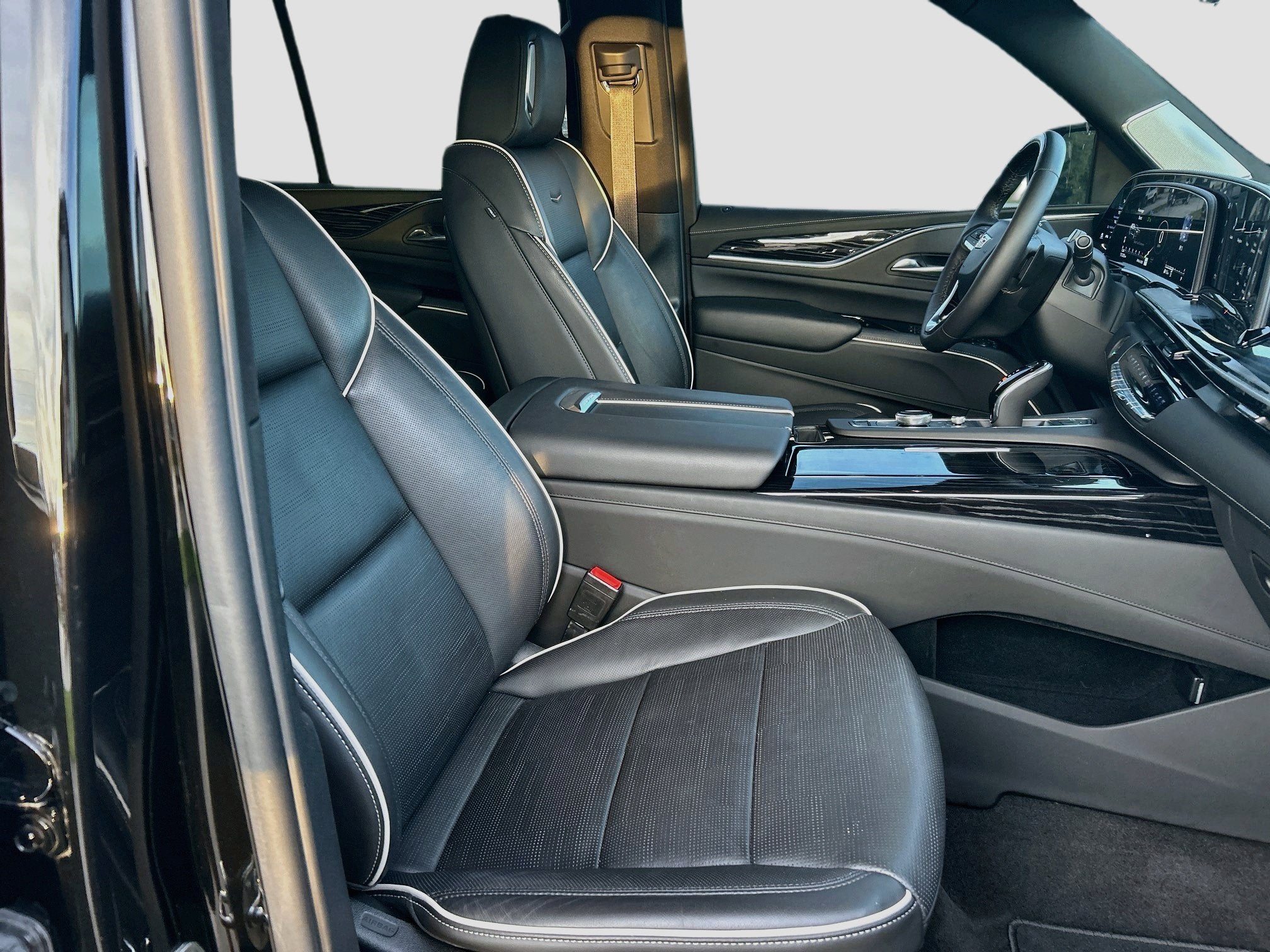 2022 Cadillac Escalade Sport