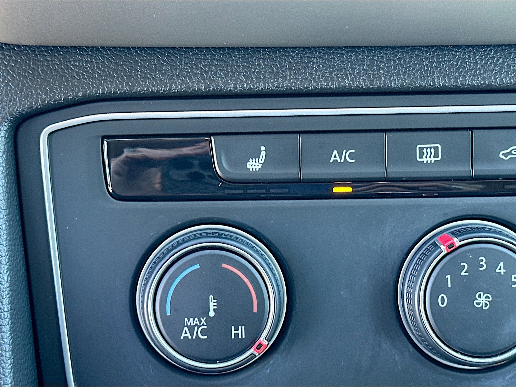 2023 Volkswagen Atlas 2.0T SE