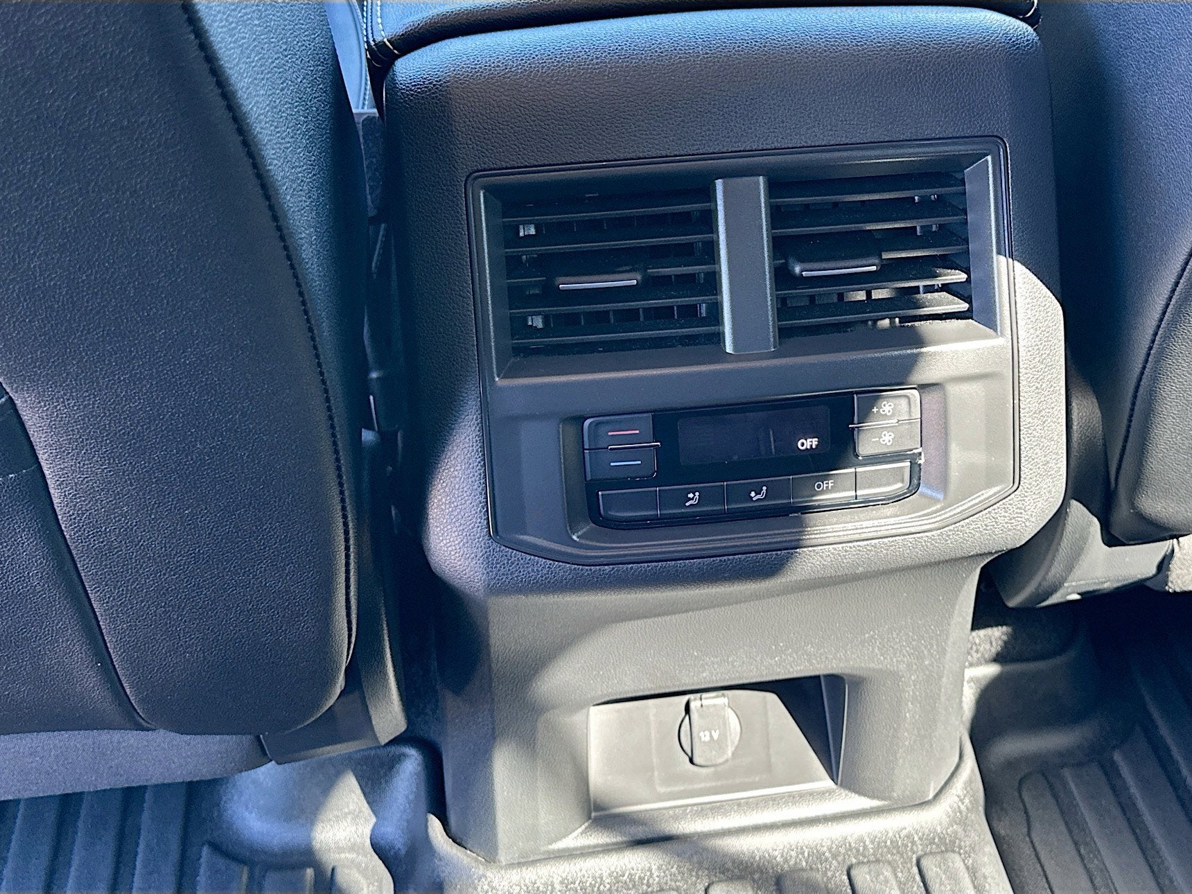 2023 Volkswagen Atlas 2.0T SE