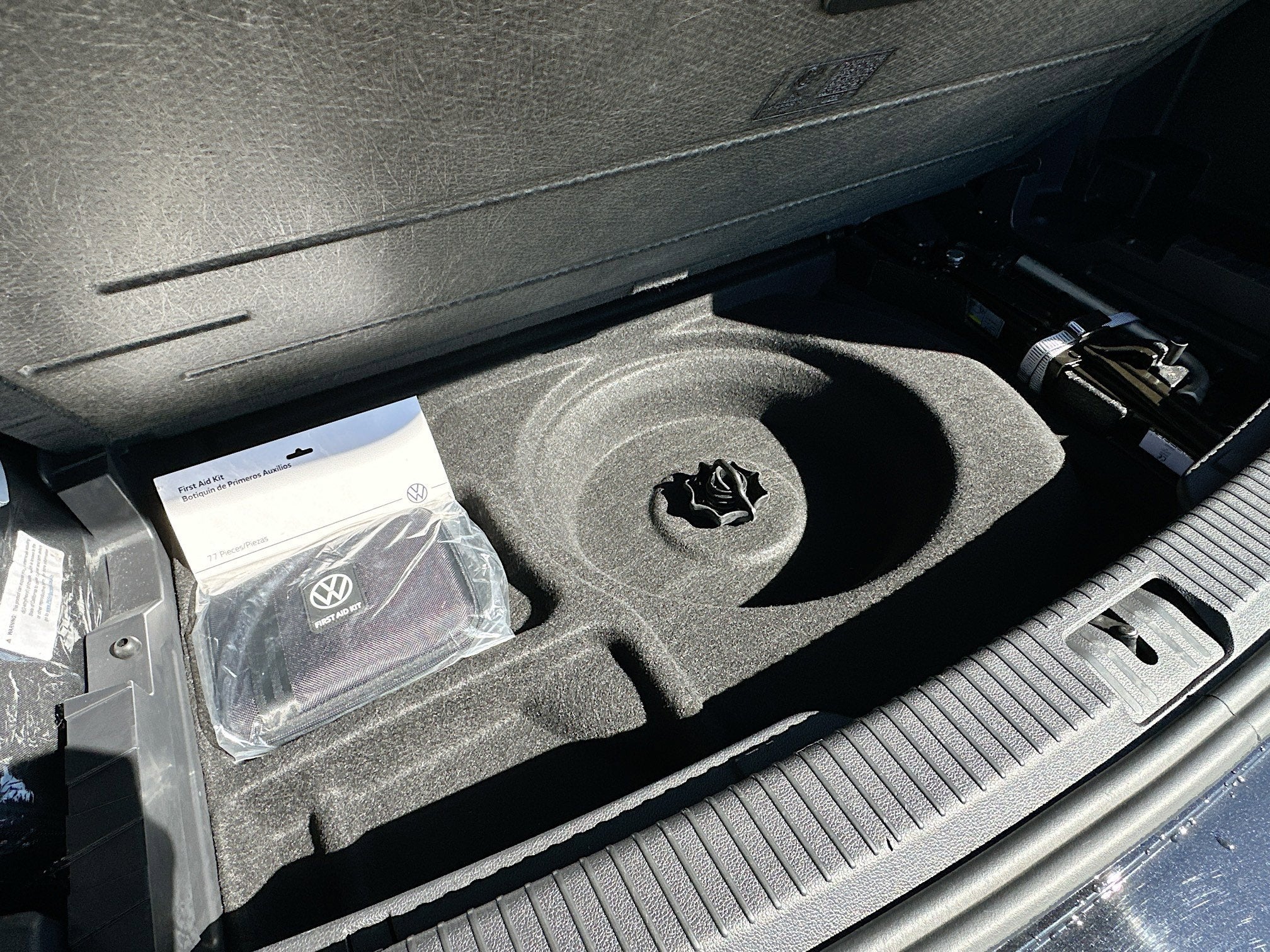 2023 Volkswagen Atlas 2.0T SE