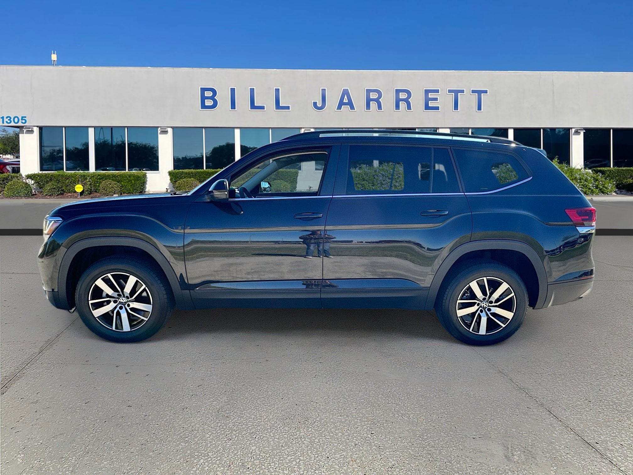 2023 Volkswagen Atlas 2.0T SE