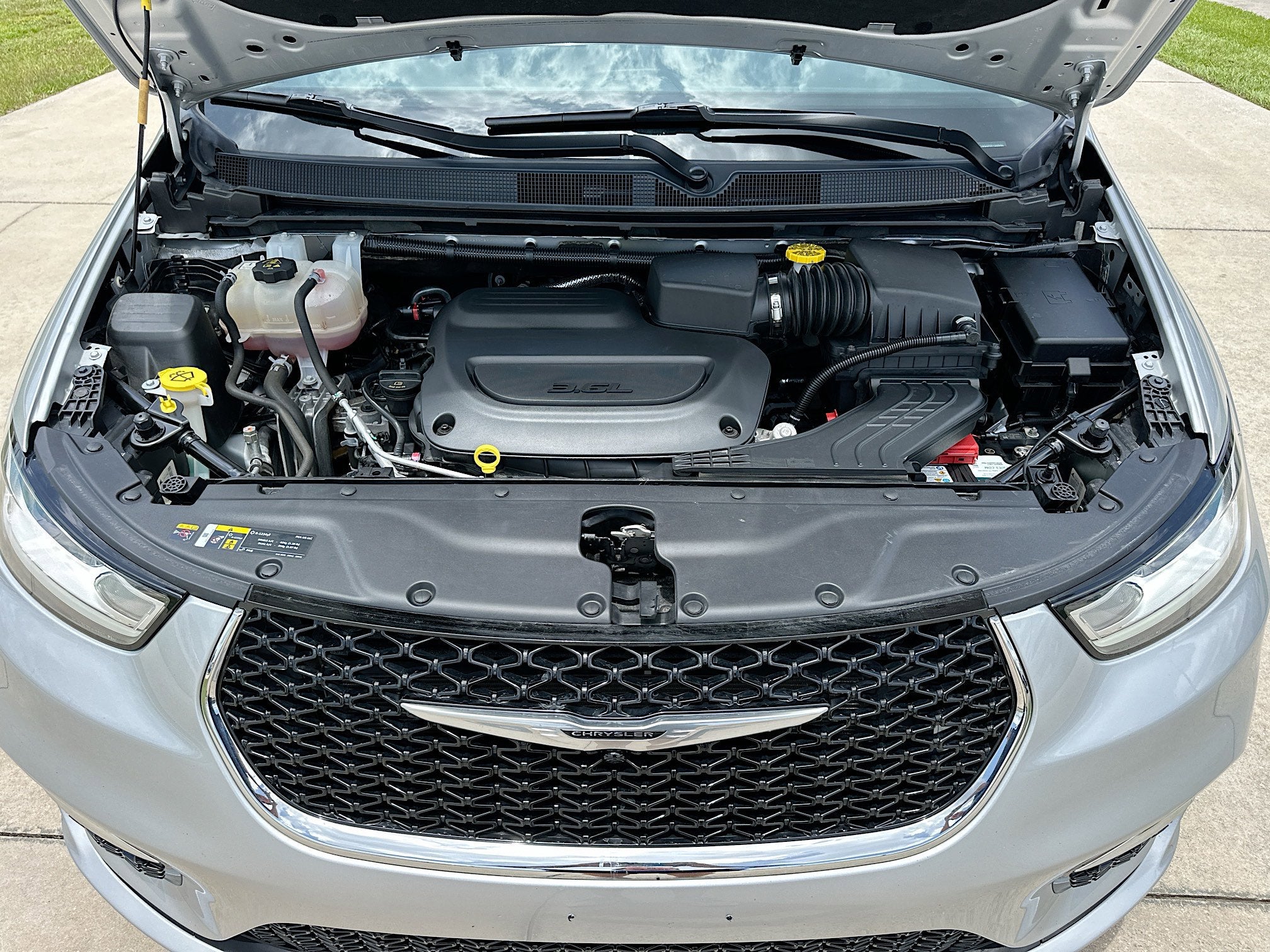 2024 Chrysler Pacifica Touring L
