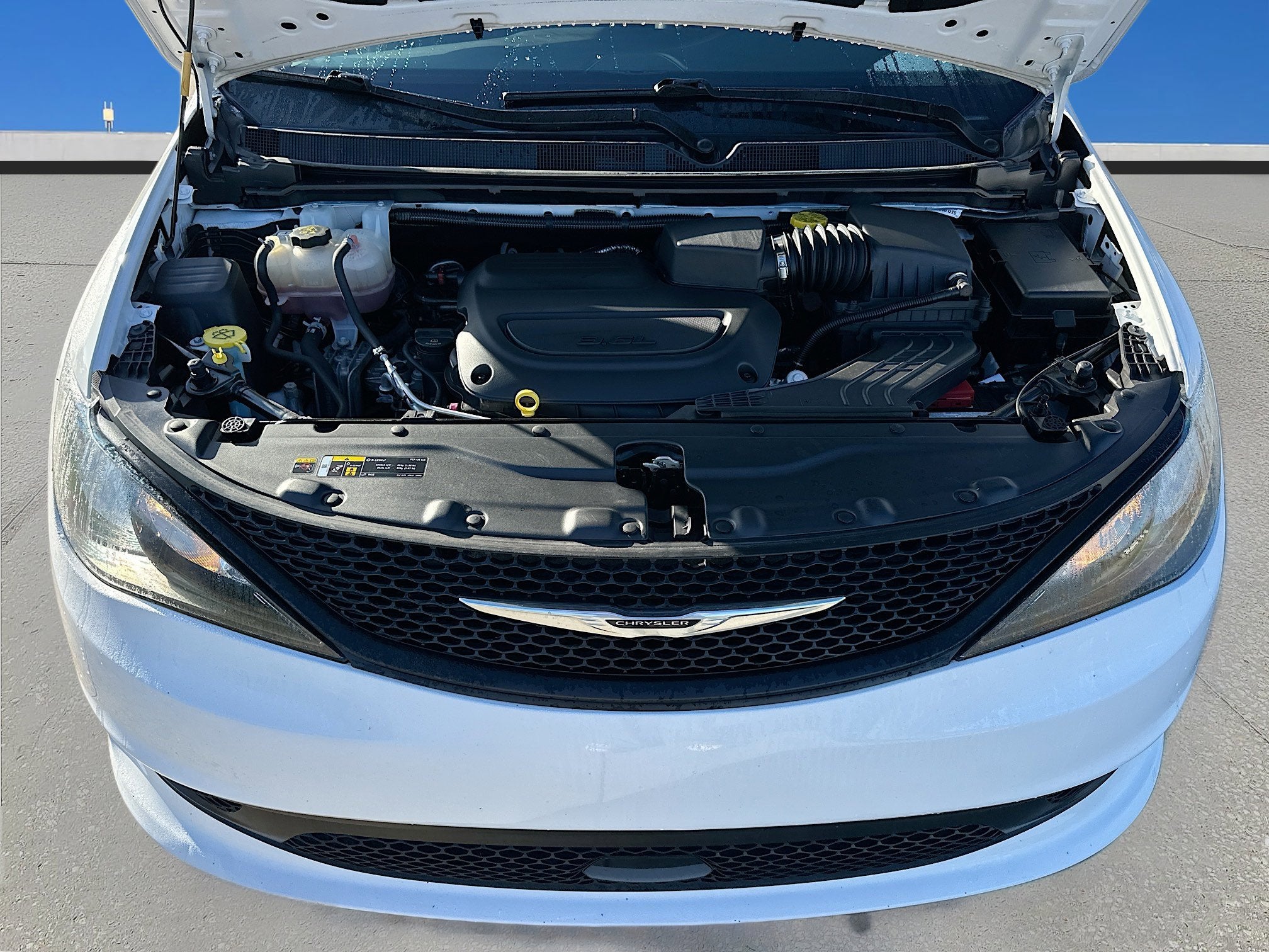 2024 Chrysler Voyager LX