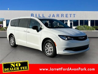 2024 Chrysler Voyager LX