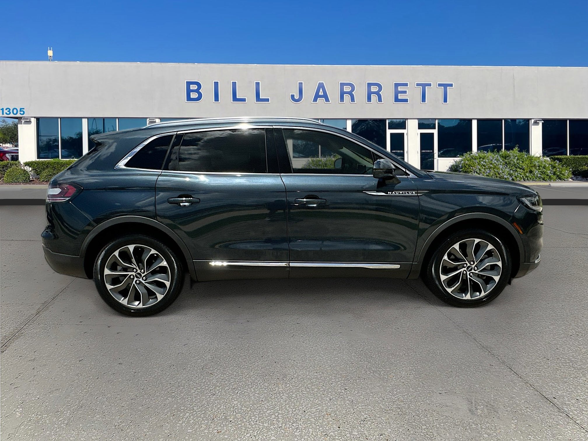 2023 Lincoln Nautilus Reserve