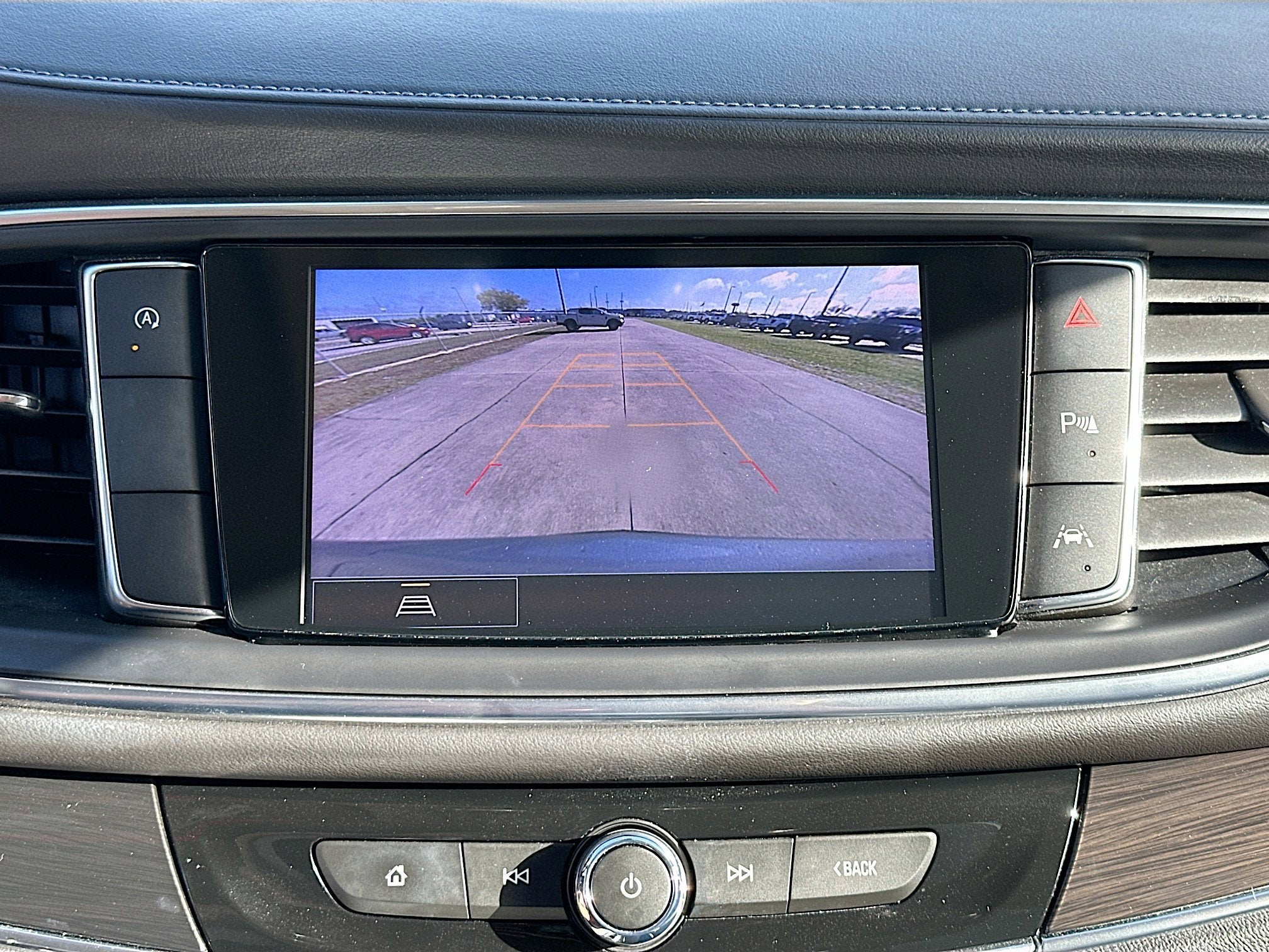 2024 Buick Enclave Essence