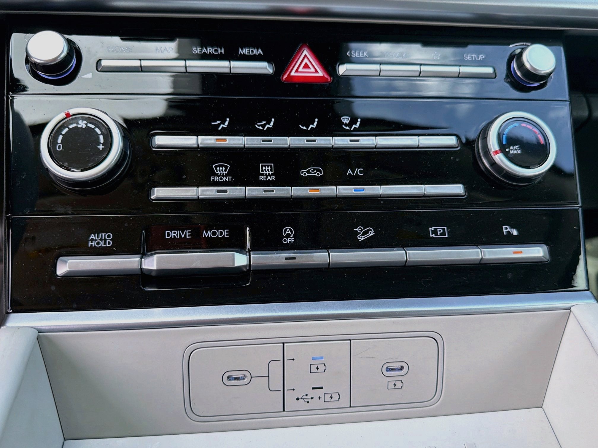 2026 Hyundai Santa Fe SE