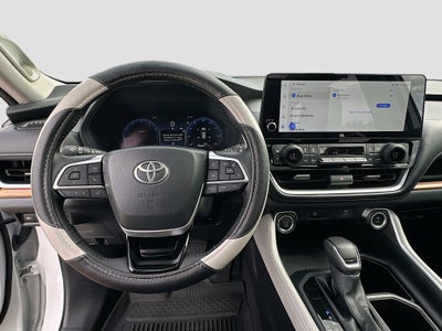 2026 Toyota Grand Highlander Base