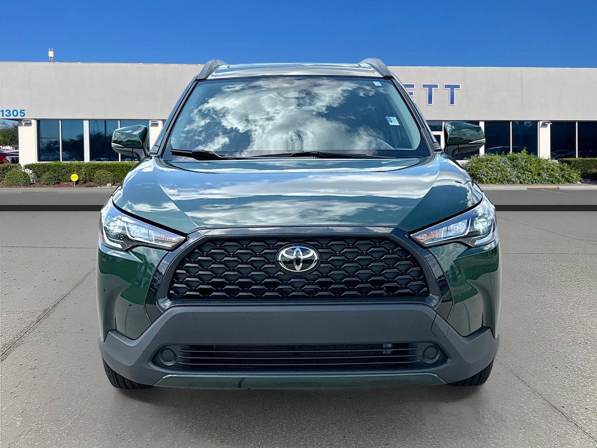2024 Toyota Corolla Cross LE