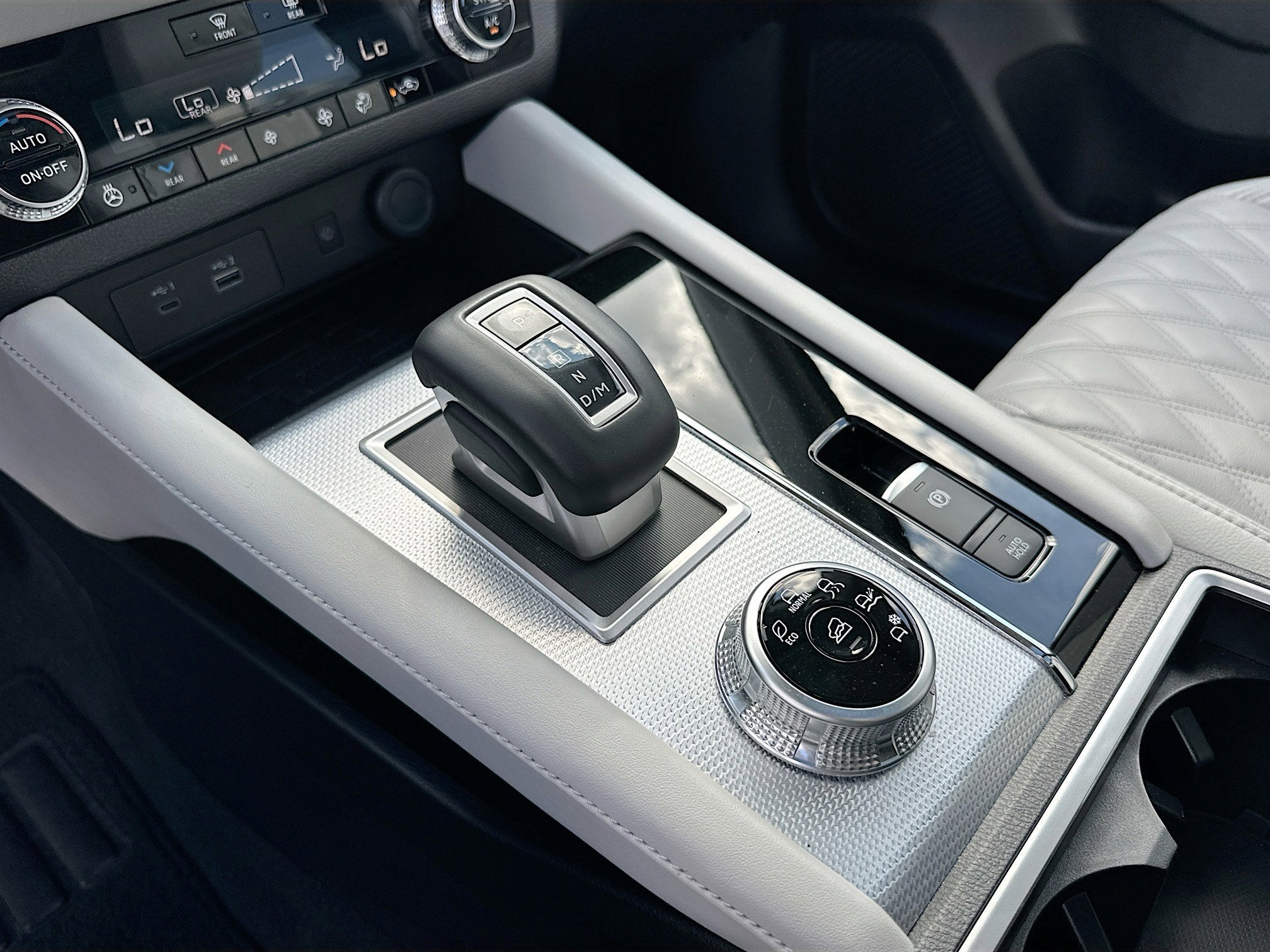 2024 Mitsubishi Outlander SEL Black Edition