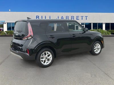 2025 Kia Soul Base