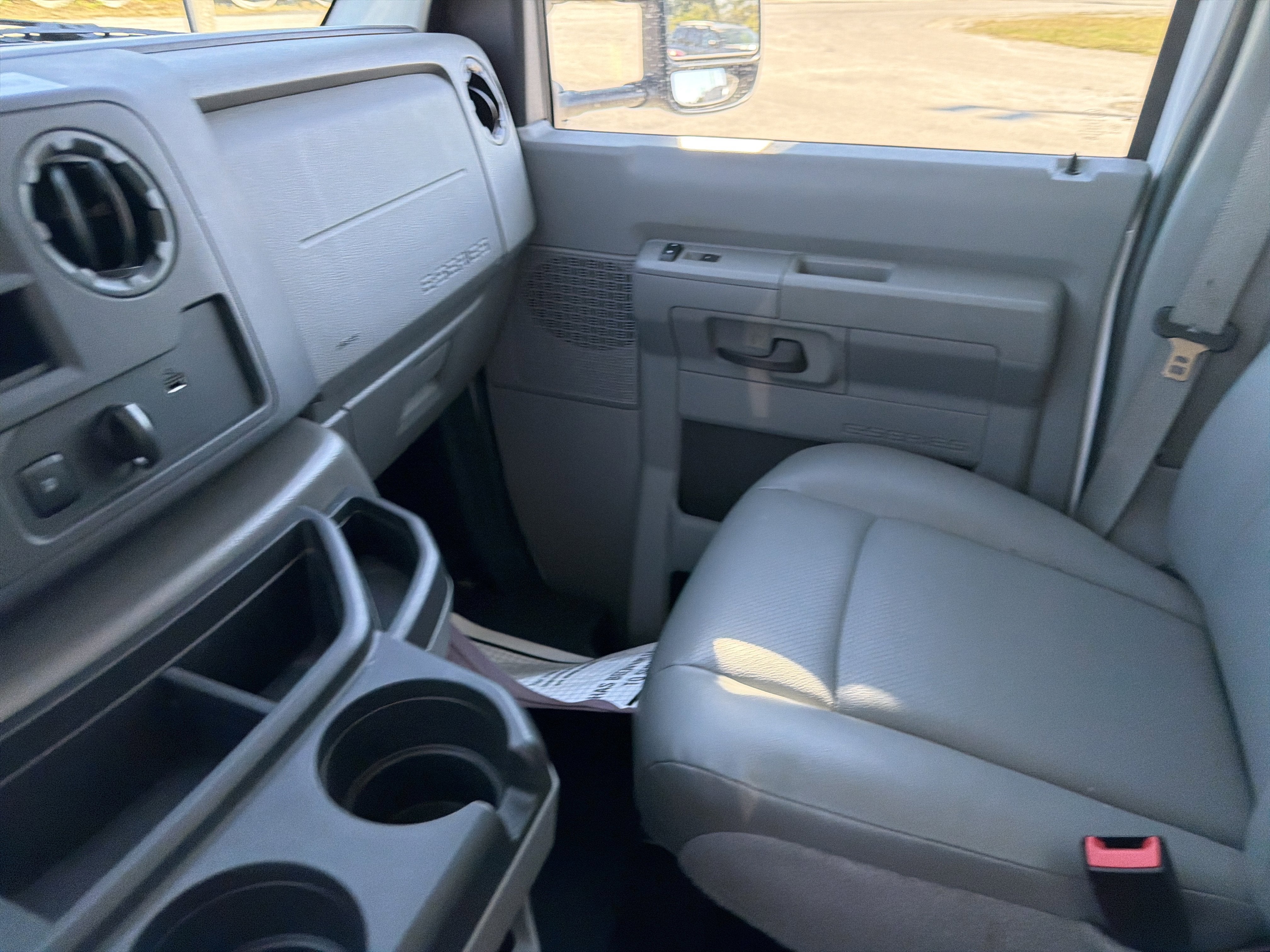 2024 Ford E-450SD Base