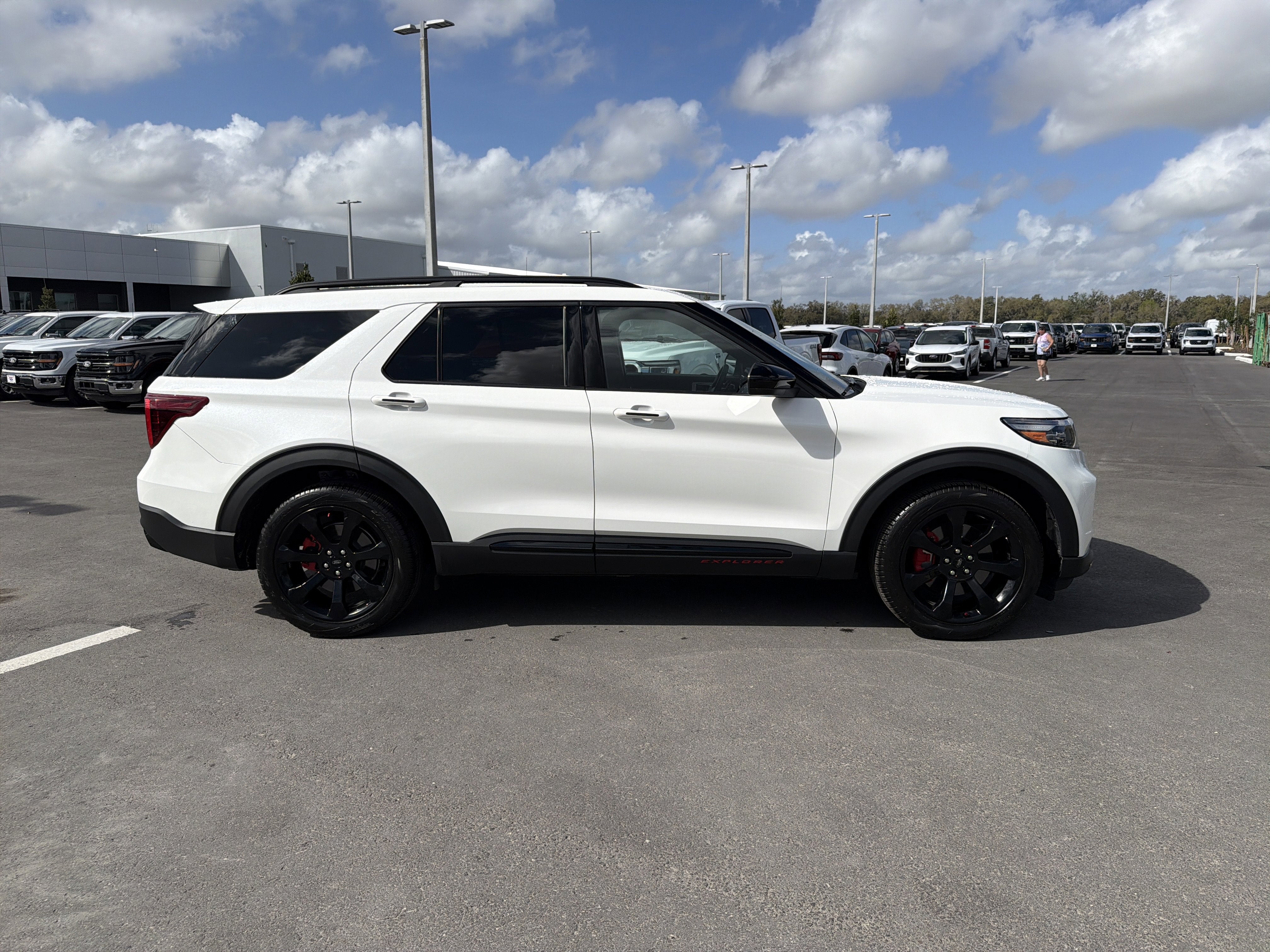 2022 Ford Explorer ST