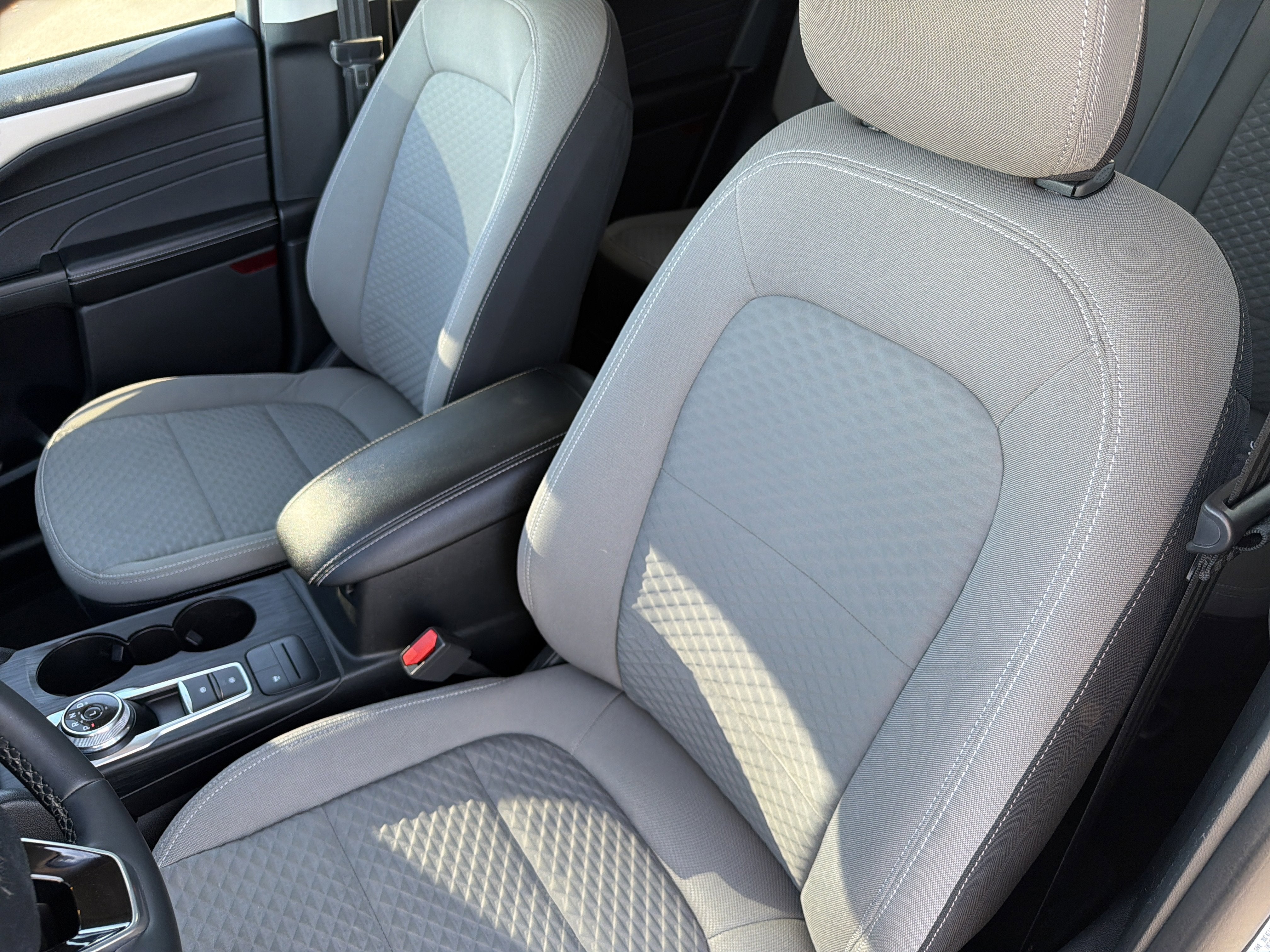 2022 Ford Escape SE Hybrid