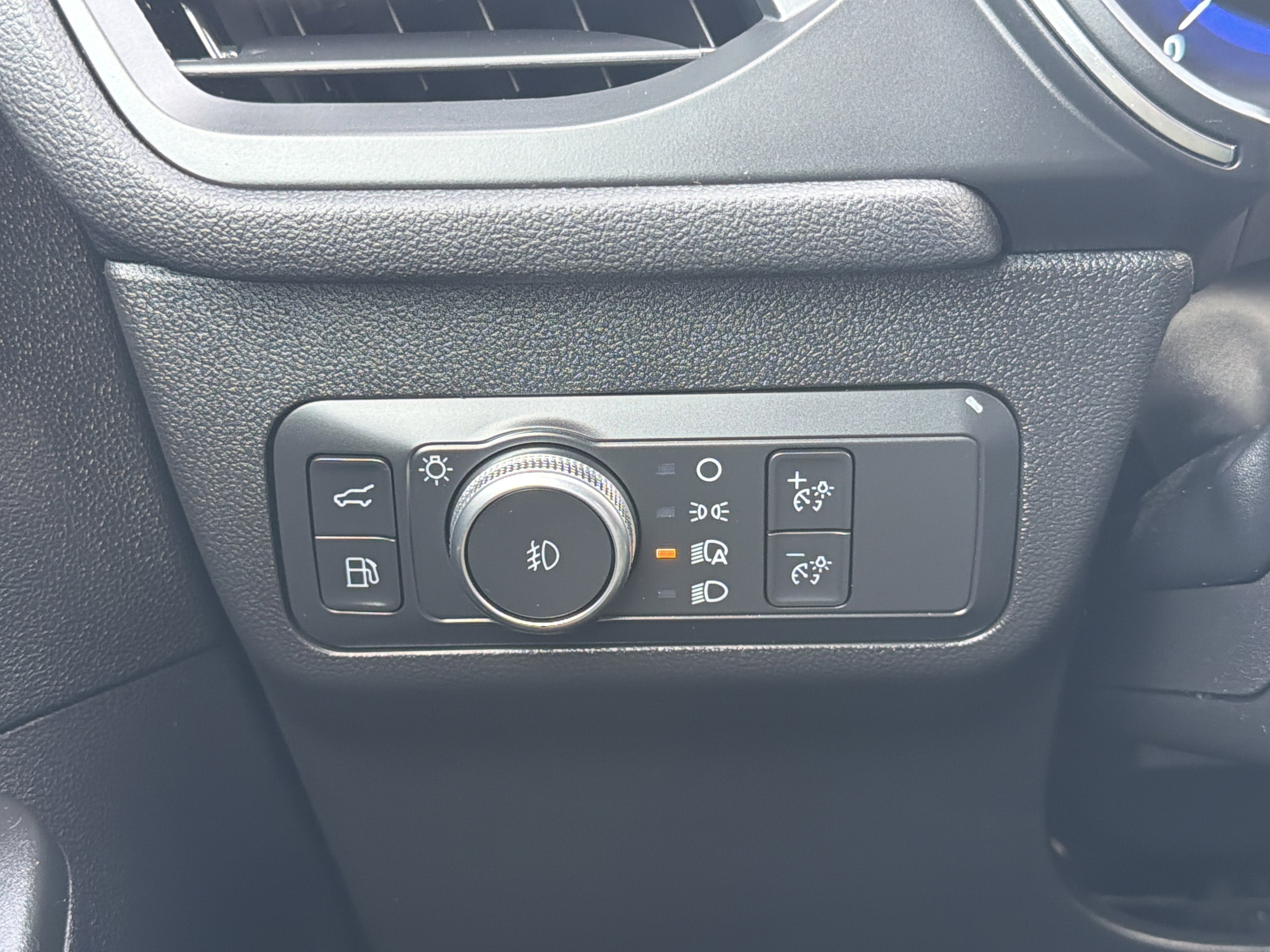 2022 Ford Escape Hybrid Titanium