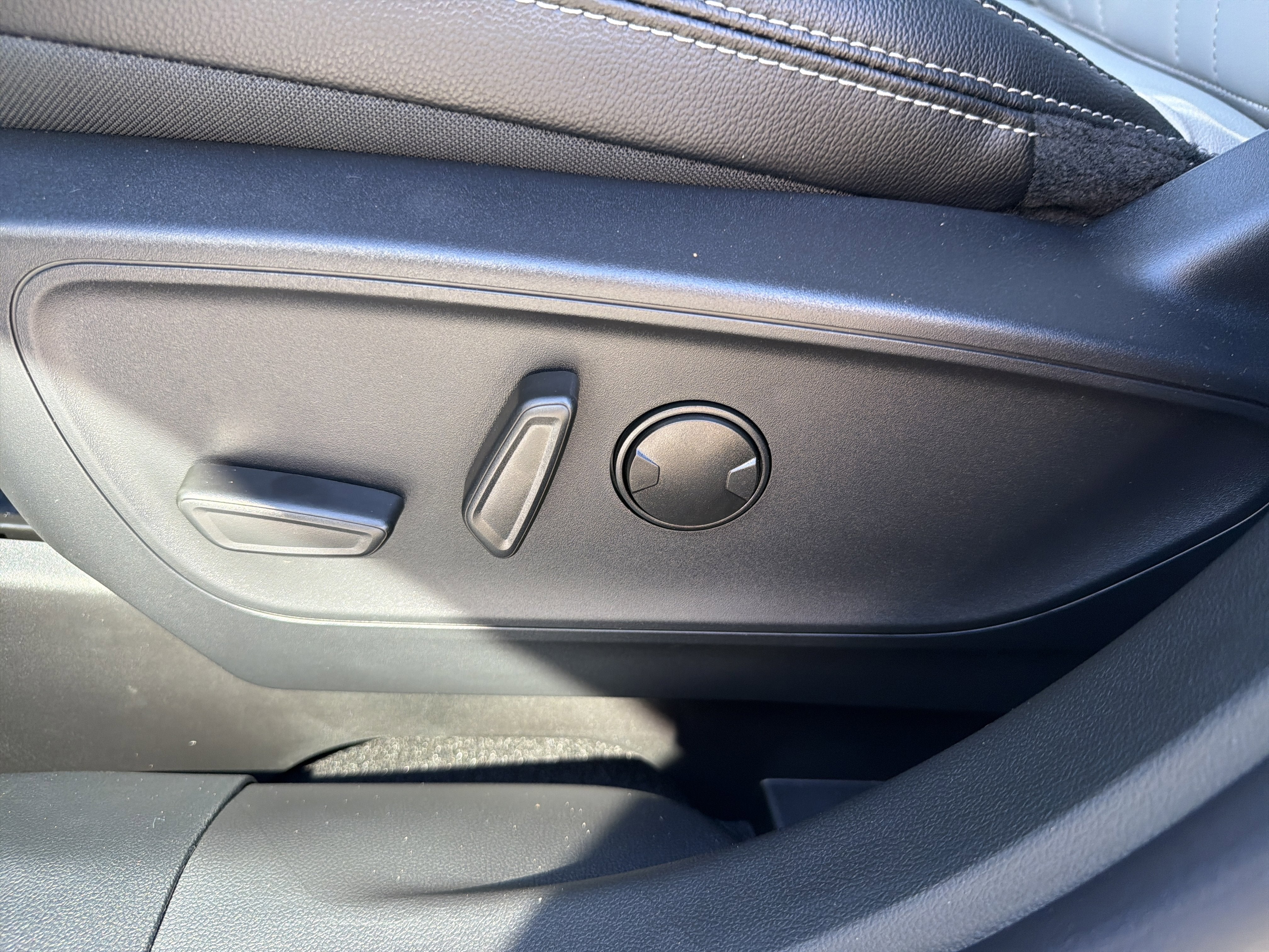 2026 Ford Escape Hybrid Platinum