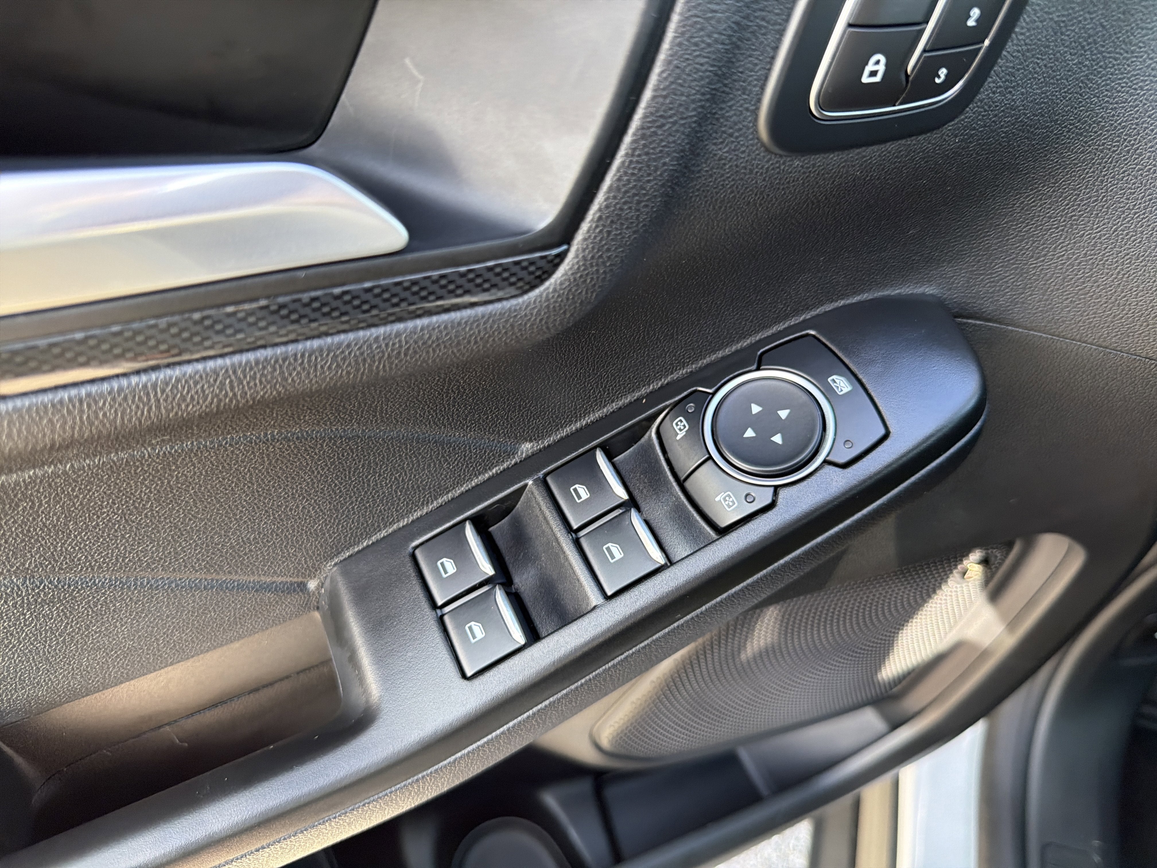 2026 Ford Escape Hybrid ST-Line Elite