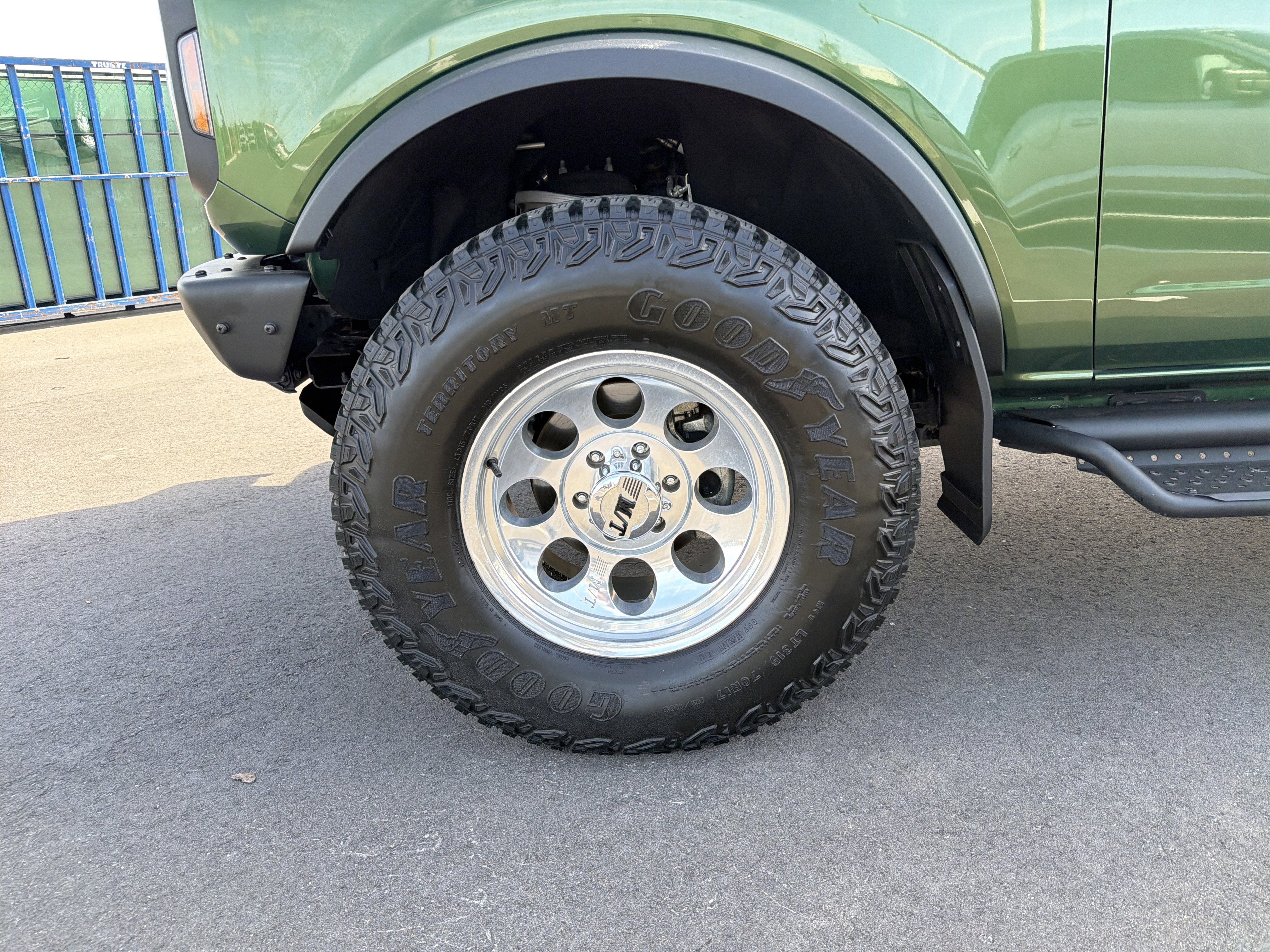 2023 Ford Bronco Base