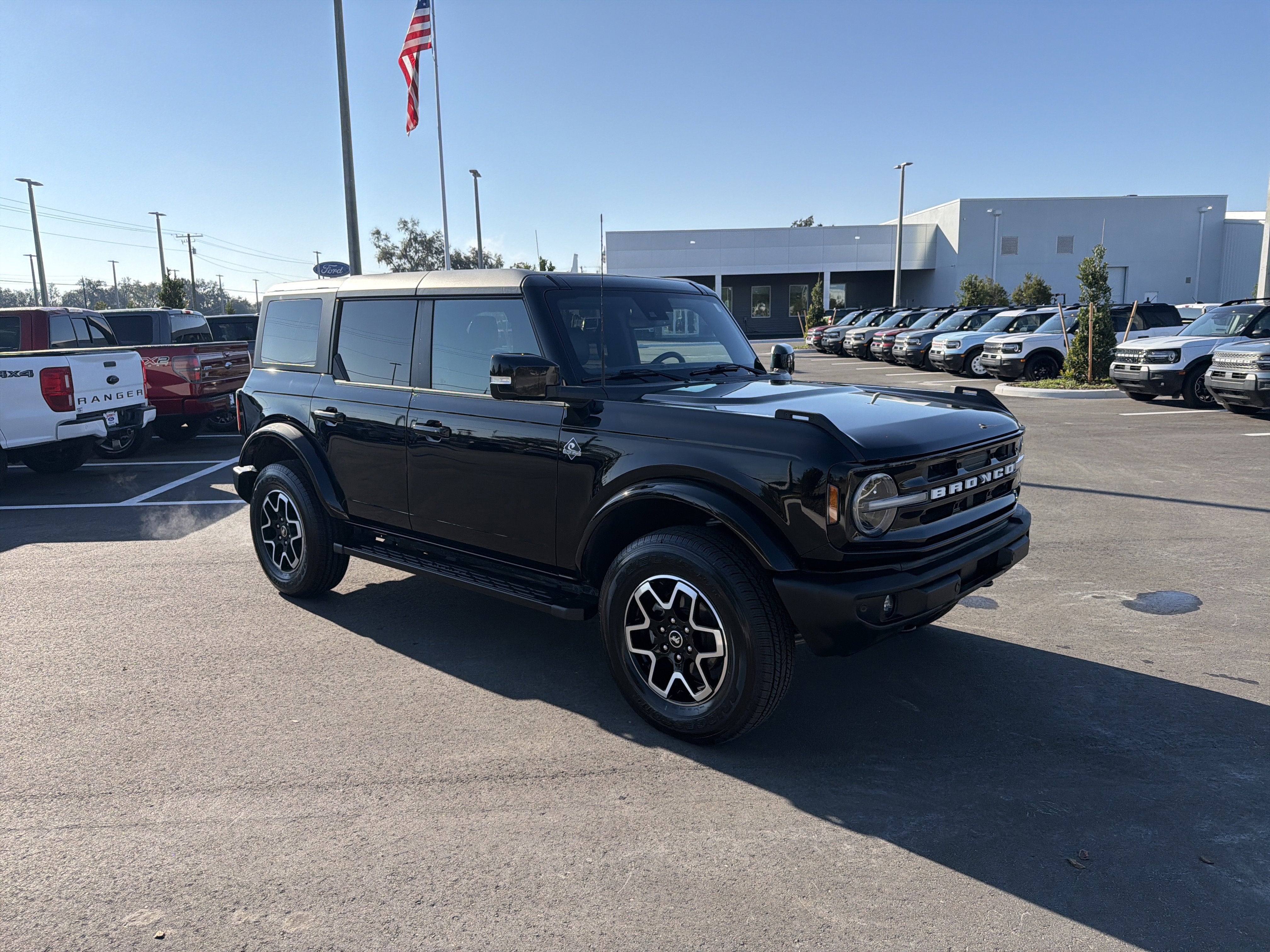 2023 Ford Bronco Outer Banks
