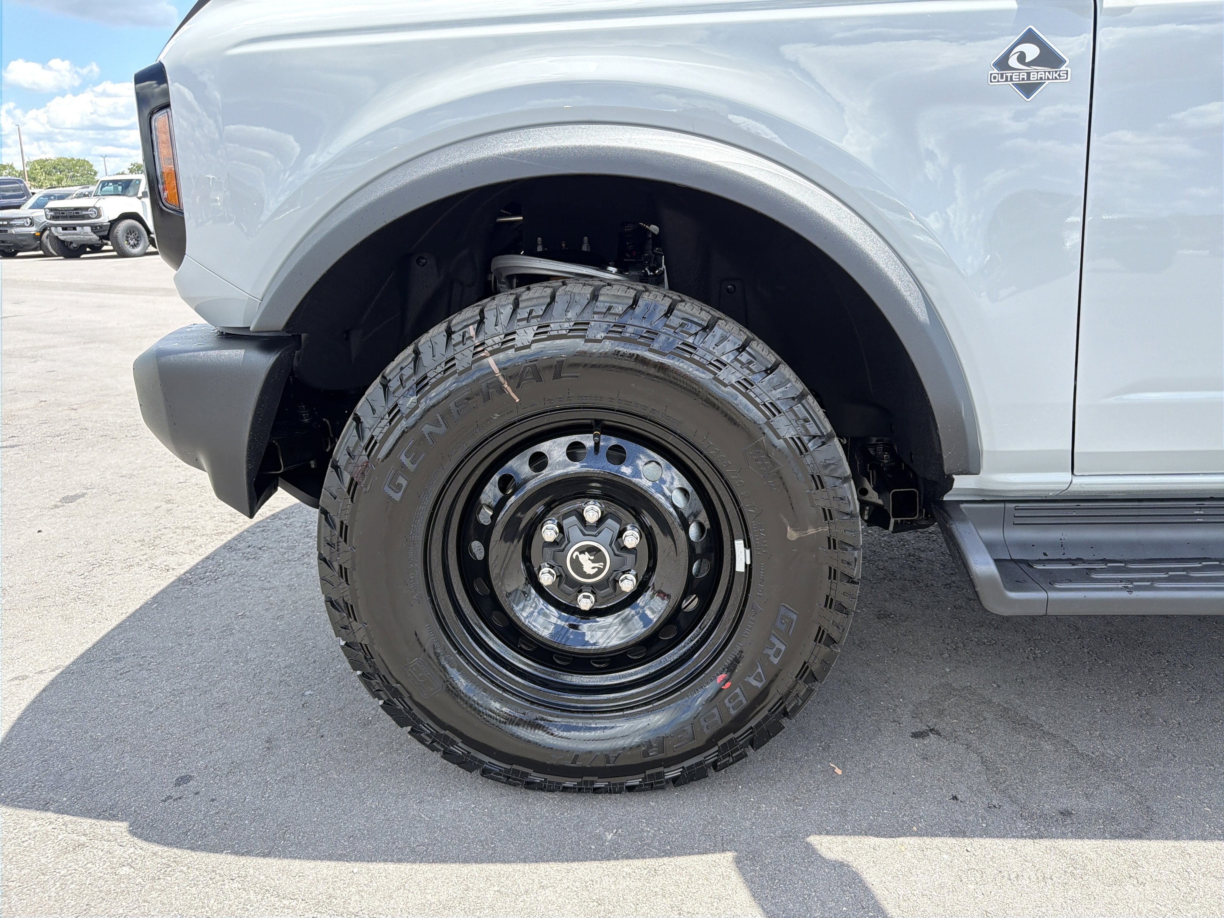 2026 Ford Bronco Outer Banks
