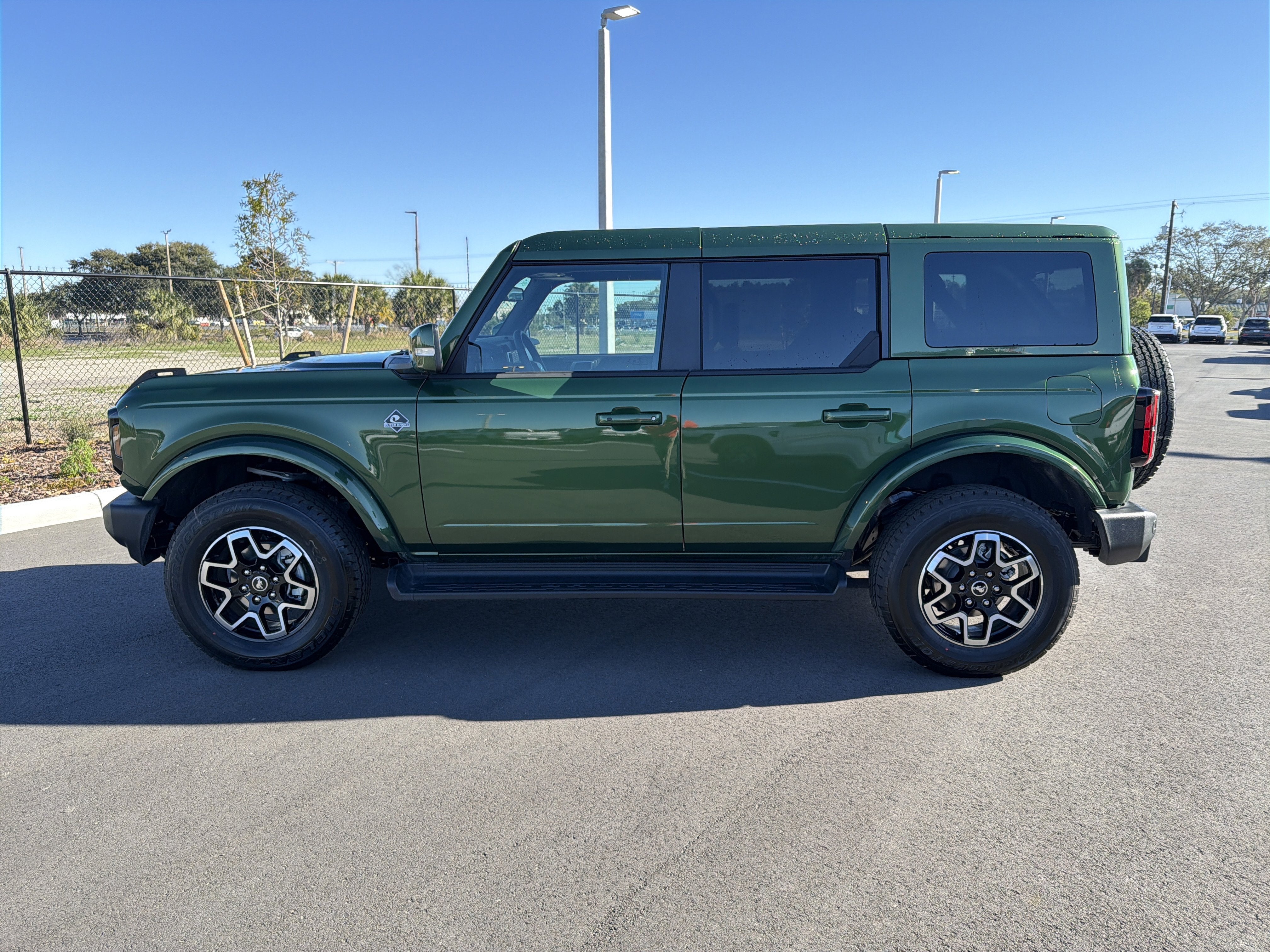 2025 Ford Bronco Outer Banks