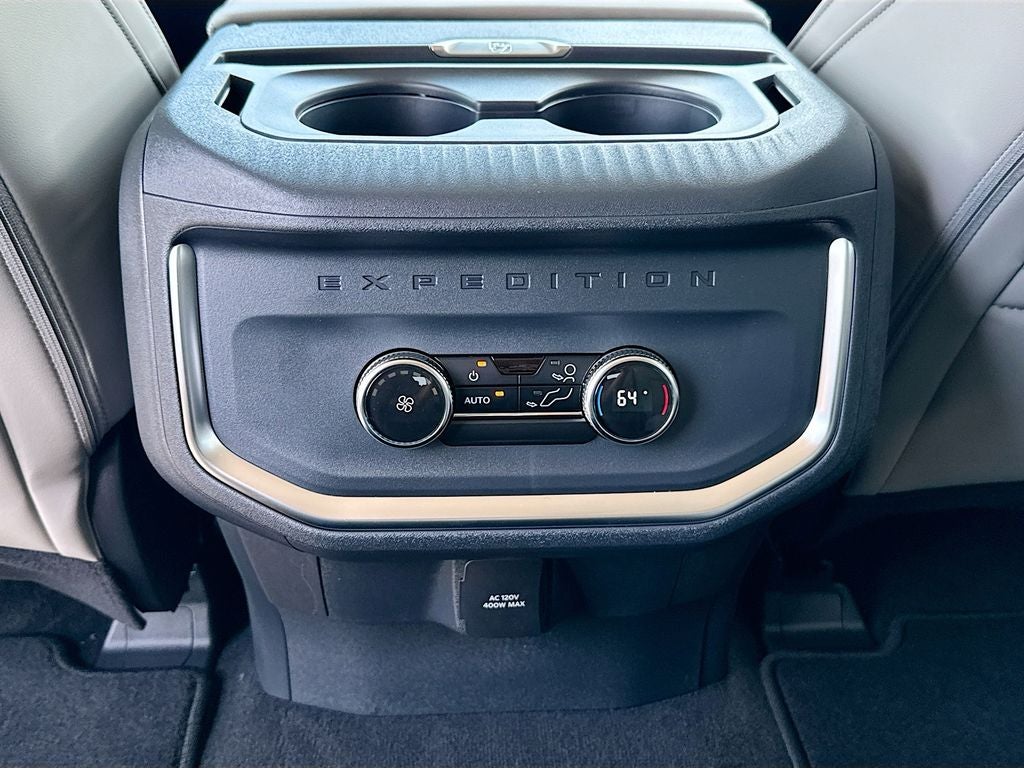 2027 Ford Expedition Active