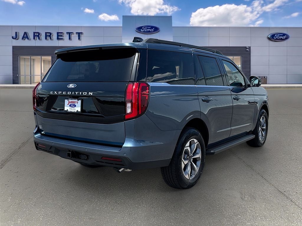 2027 Ford Expedition Active