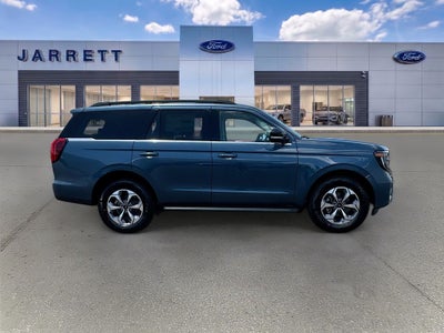 2027 Ford Expedition Active