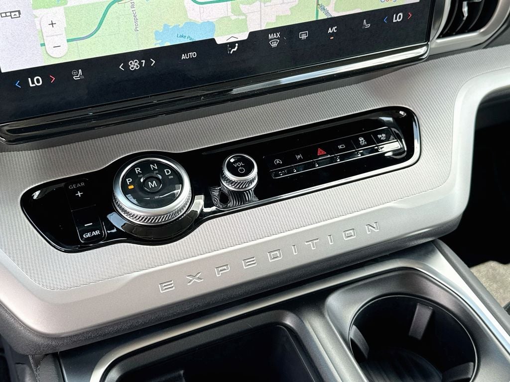 2027 Ford Expedition Active