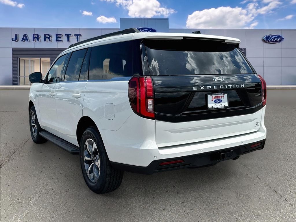 2027 Ford Expedition Active