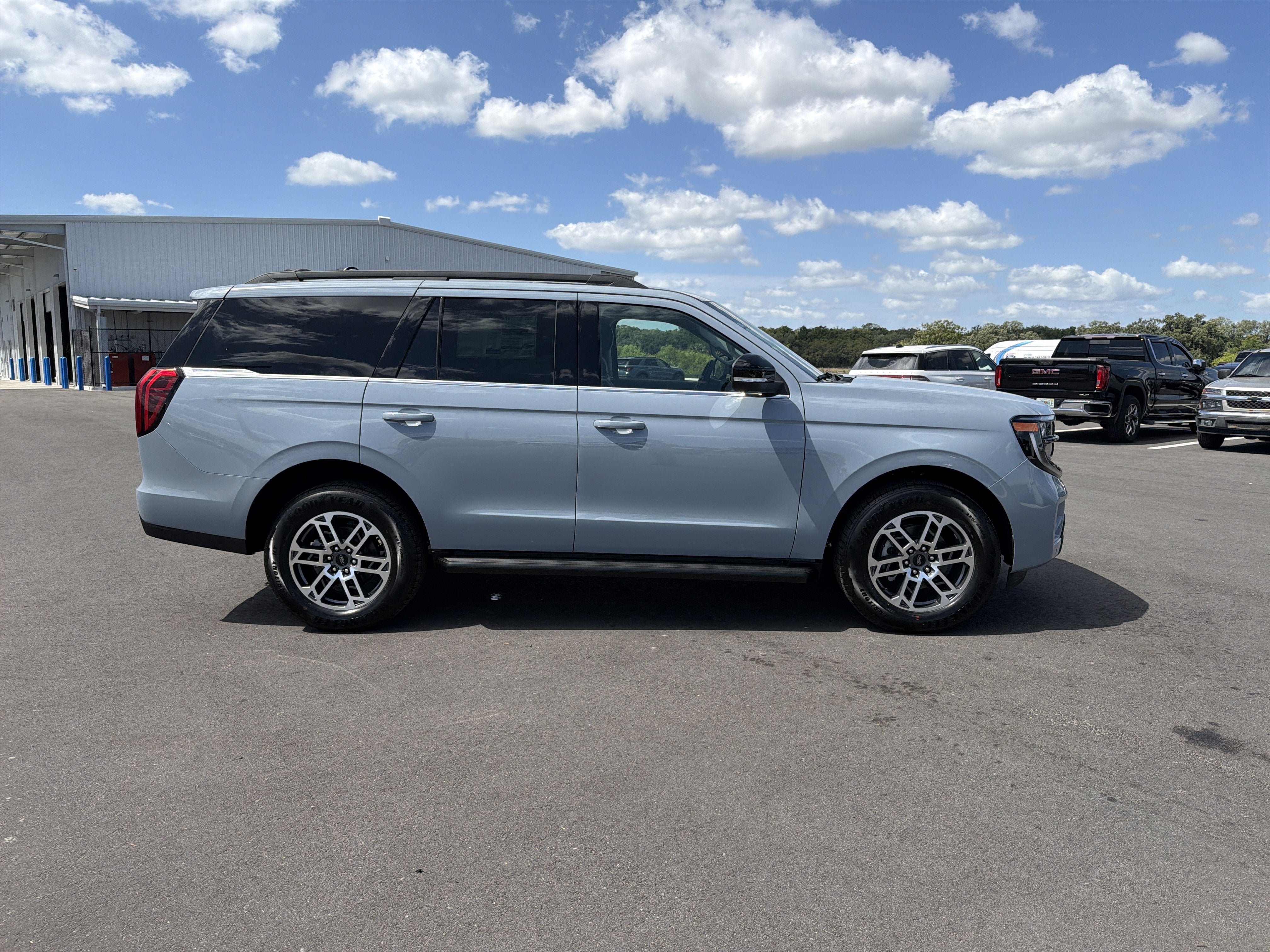 2026 Ford Expedition Active