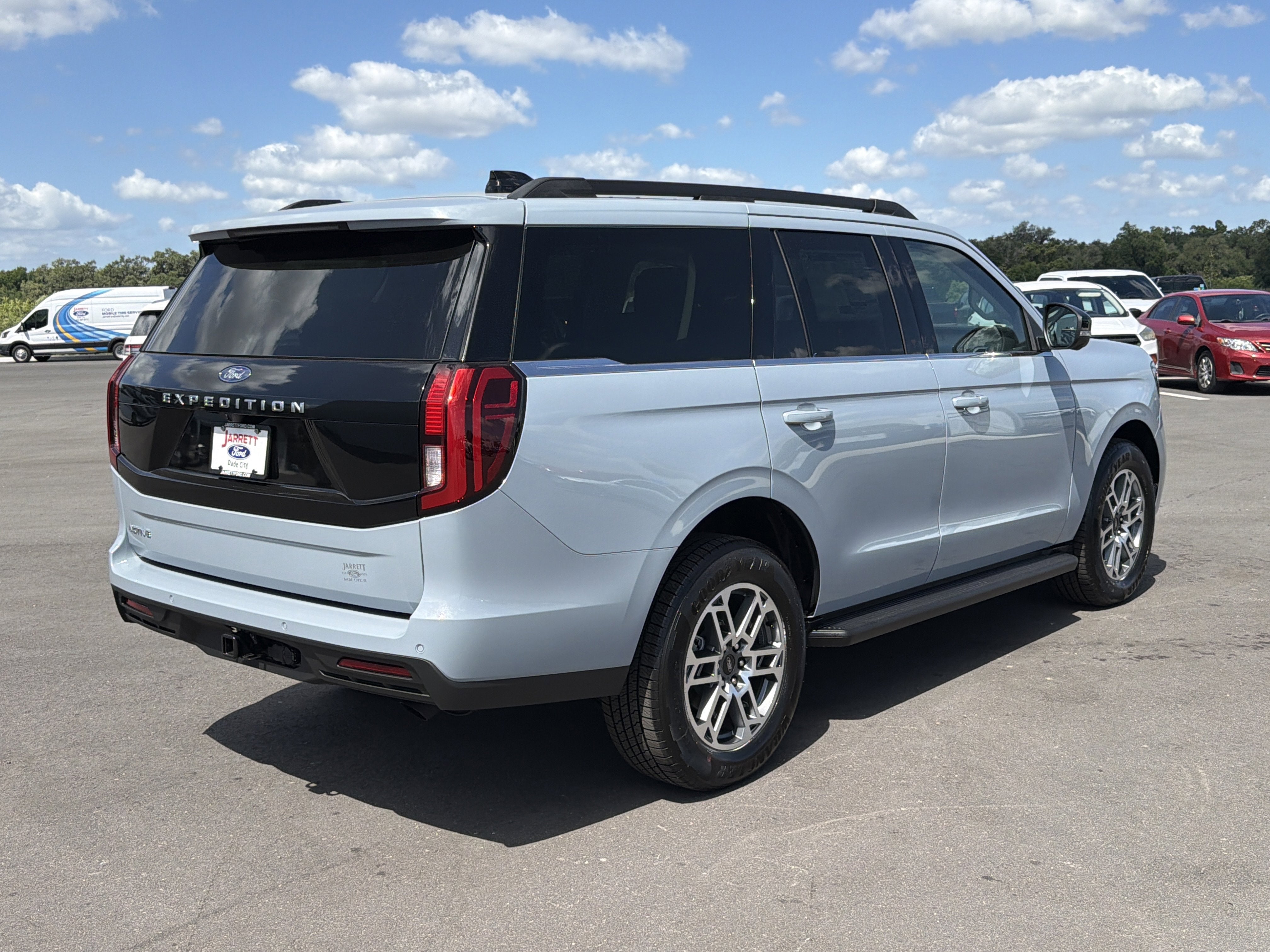 2026 Ford Expedition Active