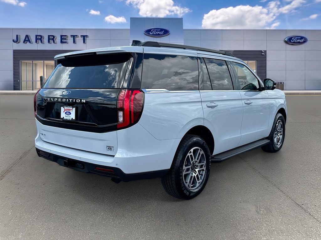 2026 Ford Expedition Active
