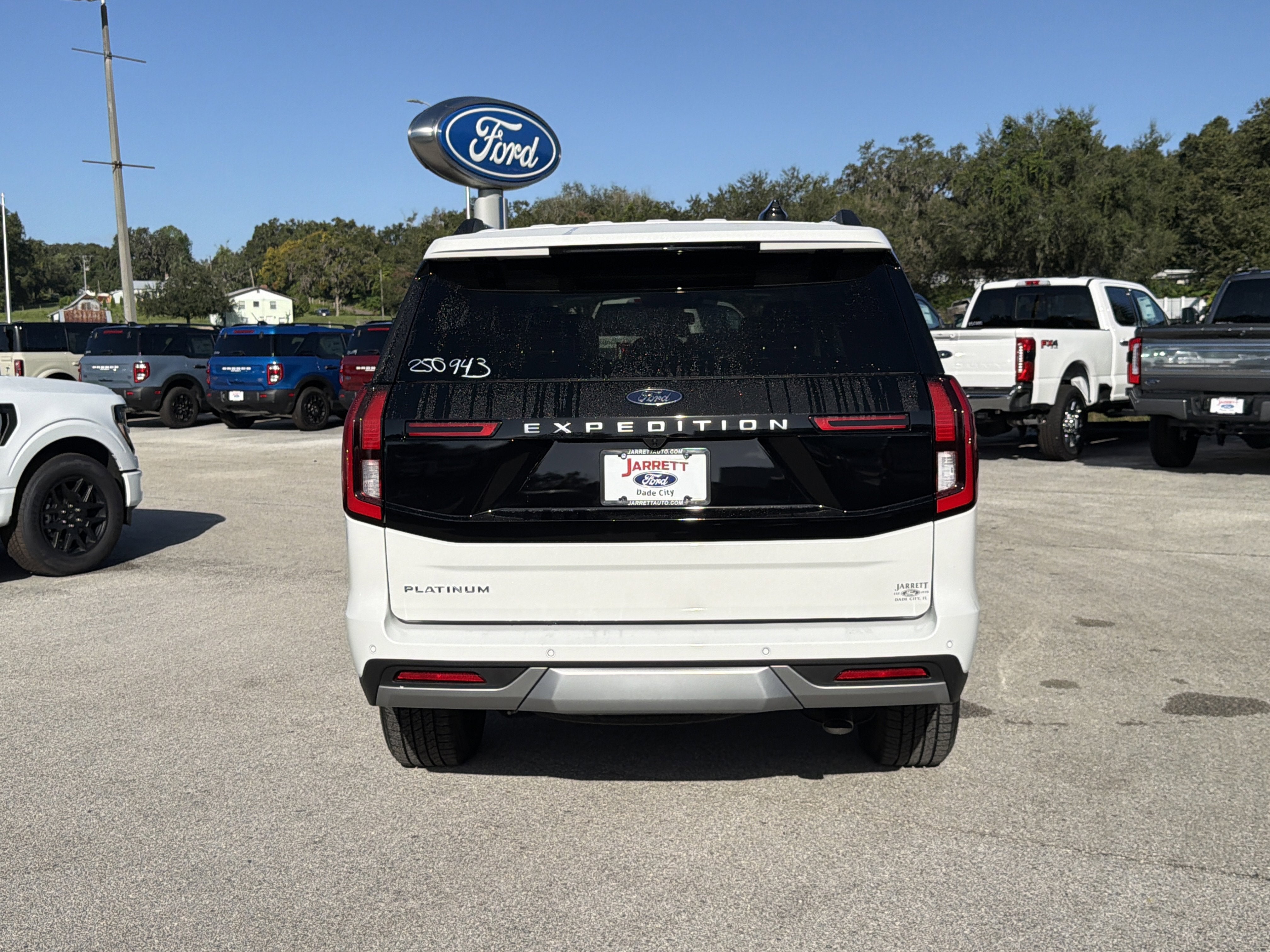 2025 Ford Expedition Platinum