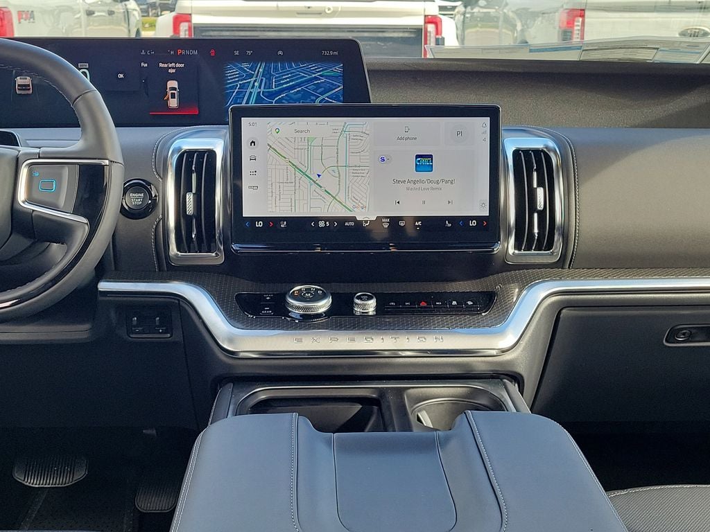 2025 Ford Expedition Platinum